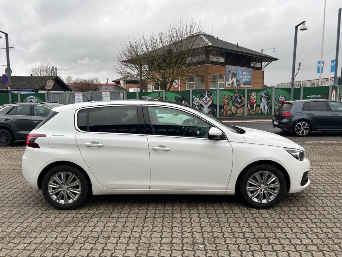 Billede af Peugeot 308 1,2 PureTech Selection Sky 130HK 5d 6g