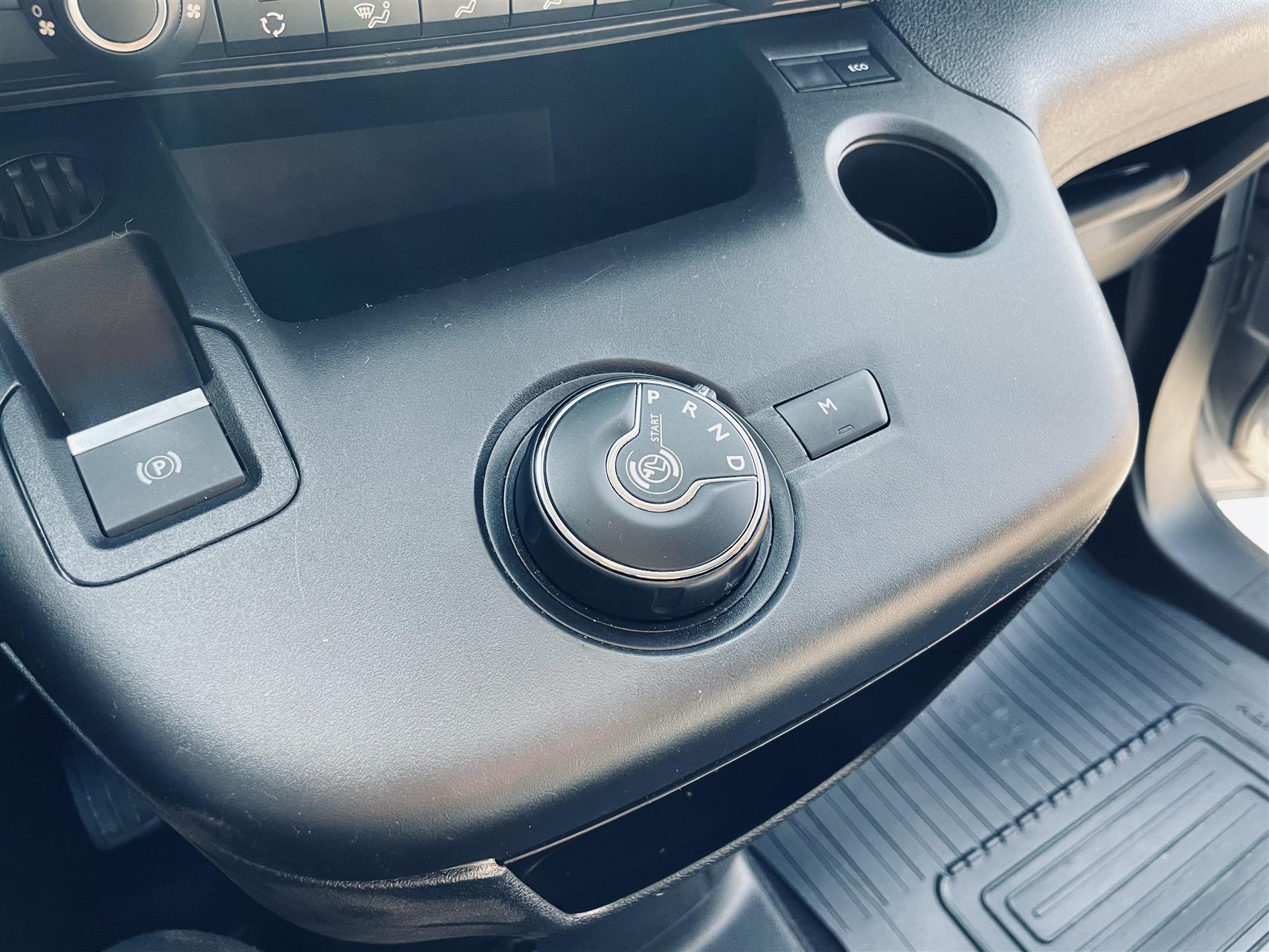 Billede af Toyota Proace City Medium 1,5 D Comfort Smart Active Vision 130HK Van 8g Aut.