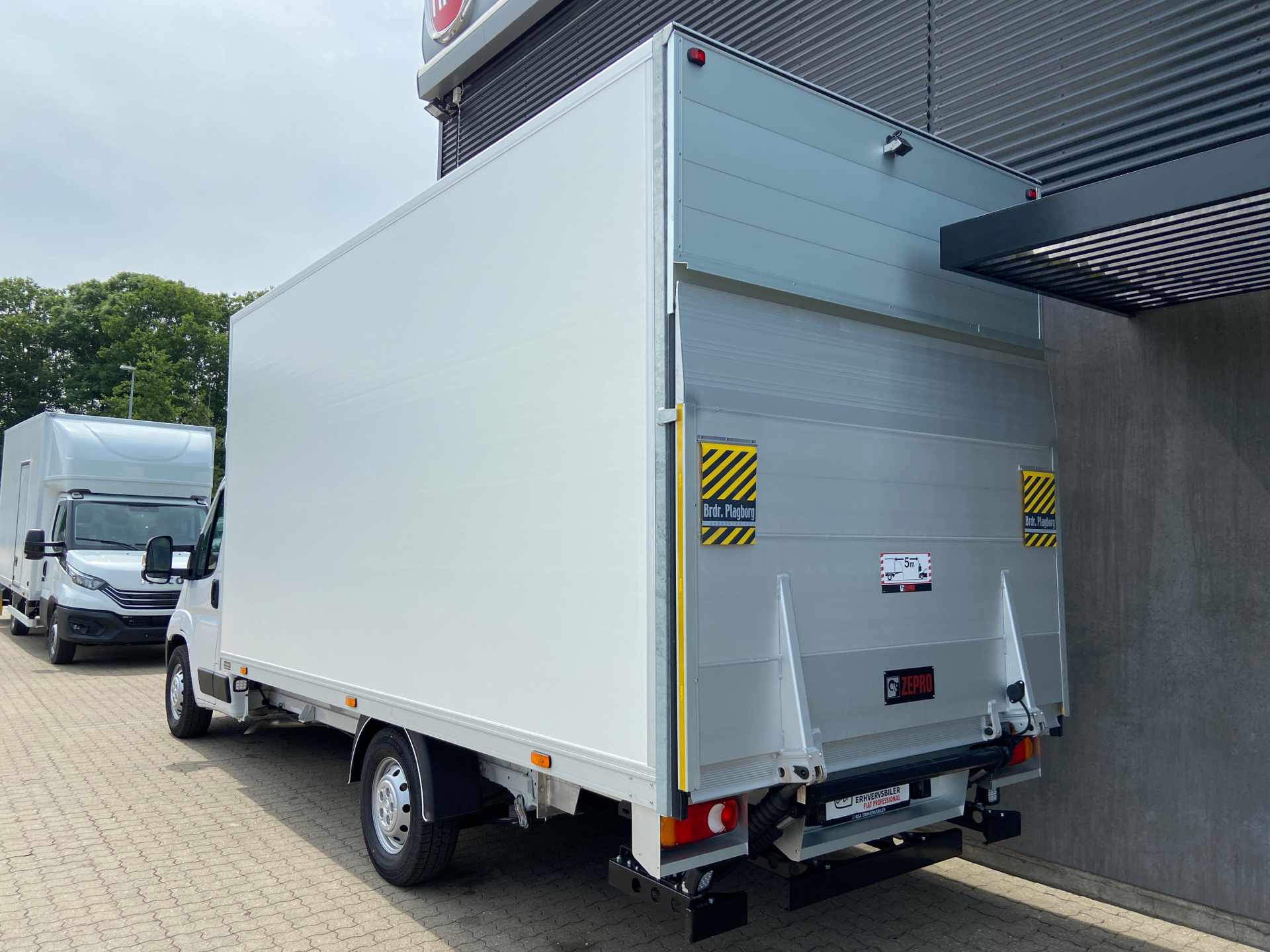 Billede af Peugeot Boxer 435 L3 2,2 BlueHDi Plus 165HK Ladv./Chas. 6g