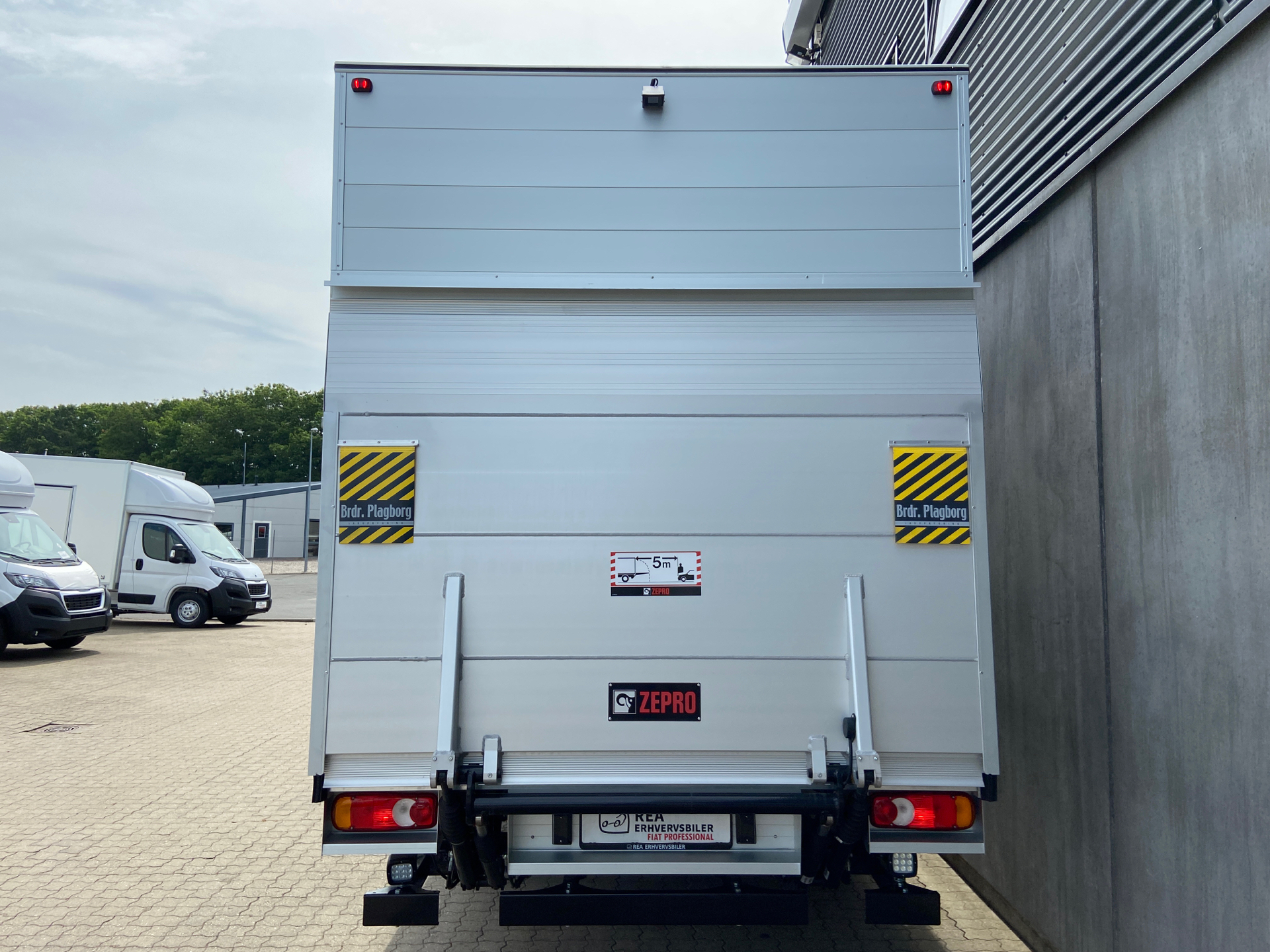 Billede af Peugeot Boxer 435 L3 2,2 BlueHDi Plus 165HK Ladv./Chas. 6g