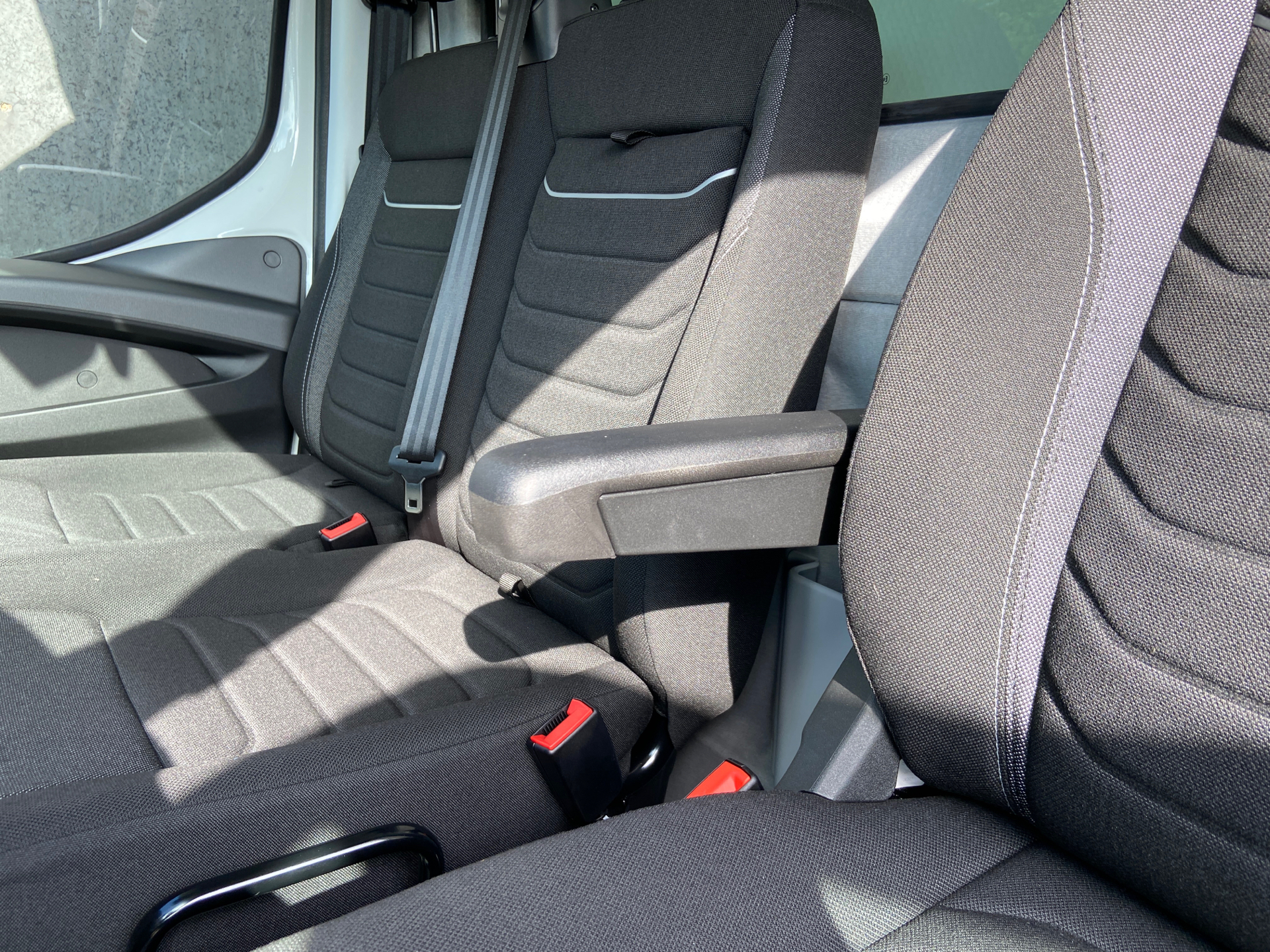 Billede af Iveco Daily 35S18 4100mm 3,0 D 180HK Ladv./Chas. 8g Aut.