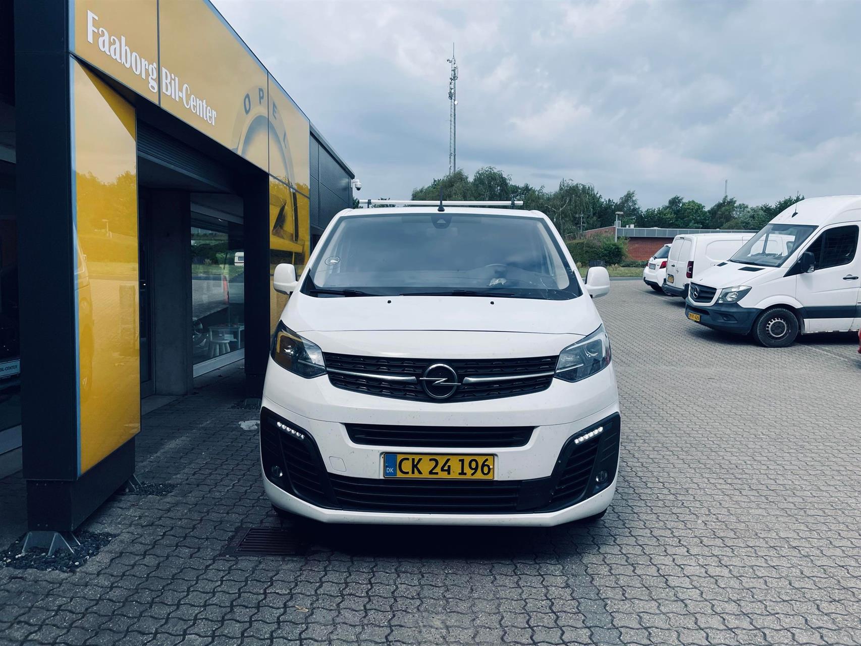 Billede af Opel Vivaro L2V2 2,0 D Enjoy 122HK Van 6g