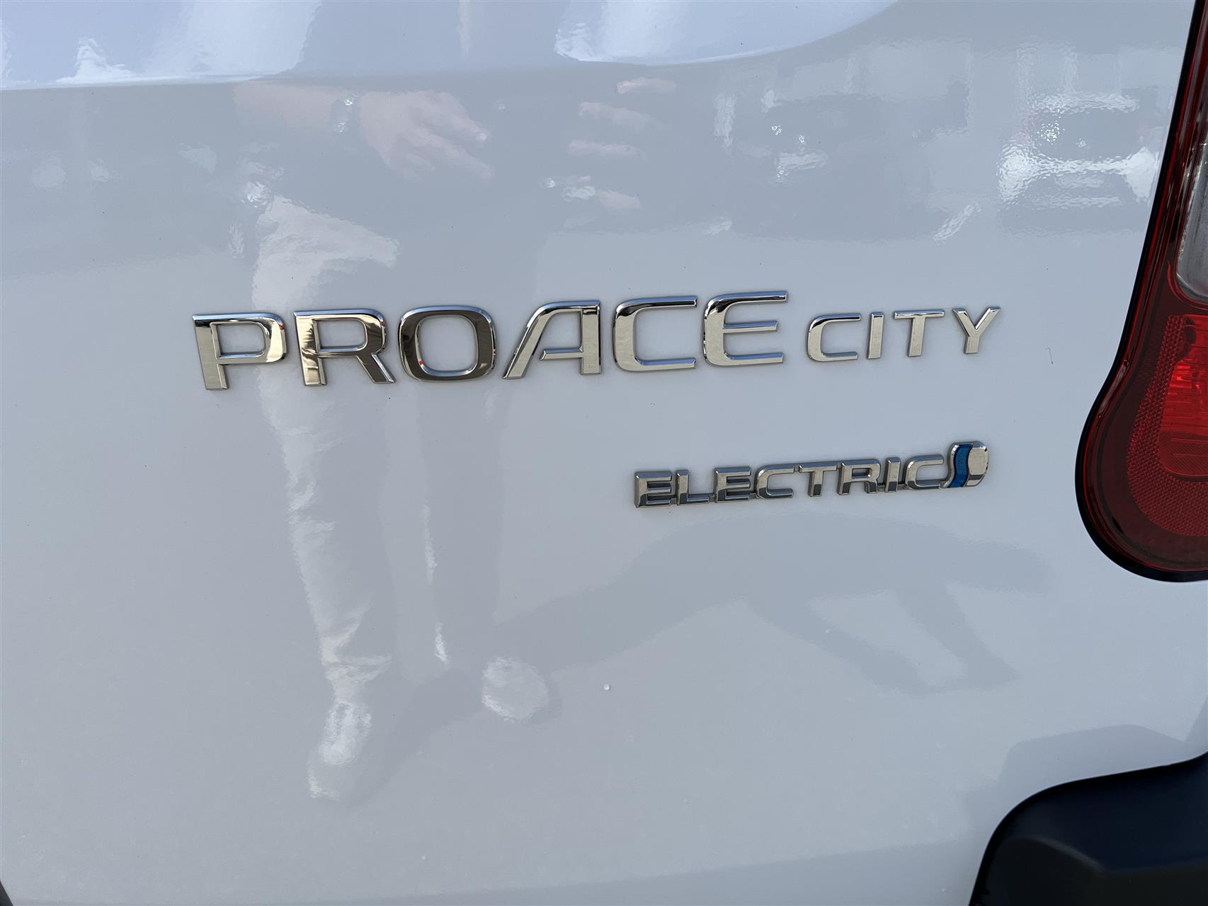 Billede af Toyota Proace City Electric Long EL Comfort 2 Skydedøre 136HK Aut.