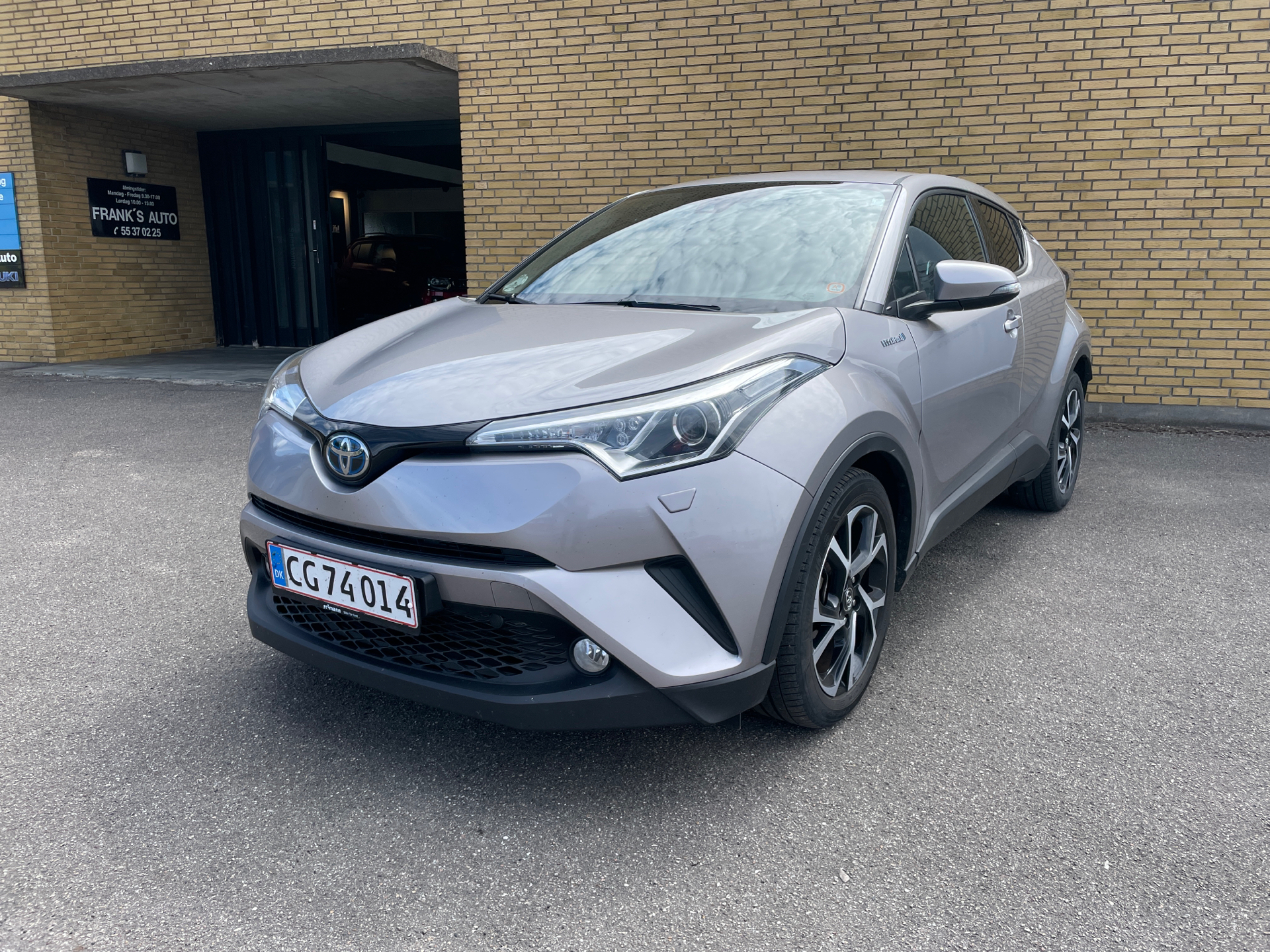 Billede af Toyota C-HR 1,8 Hybrid C-LUB Multidrive S 122HK 5d Aut.