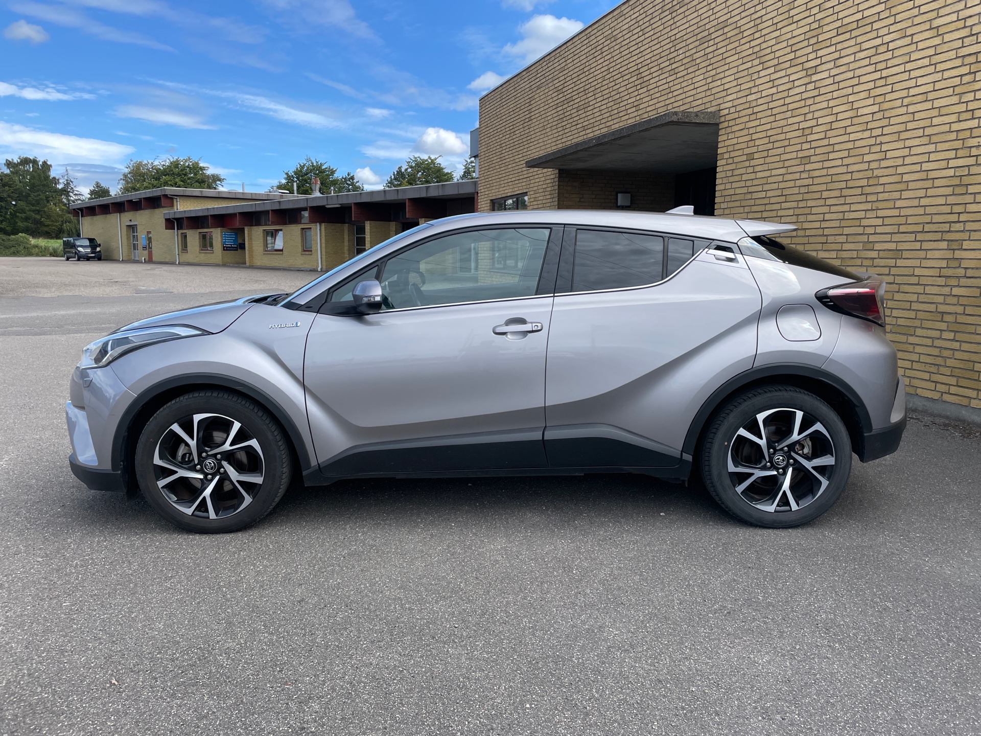 Billede af Toyota C-HR 1,8 Hybrid C-LUB Multidrive S 122HK 5d Aut.