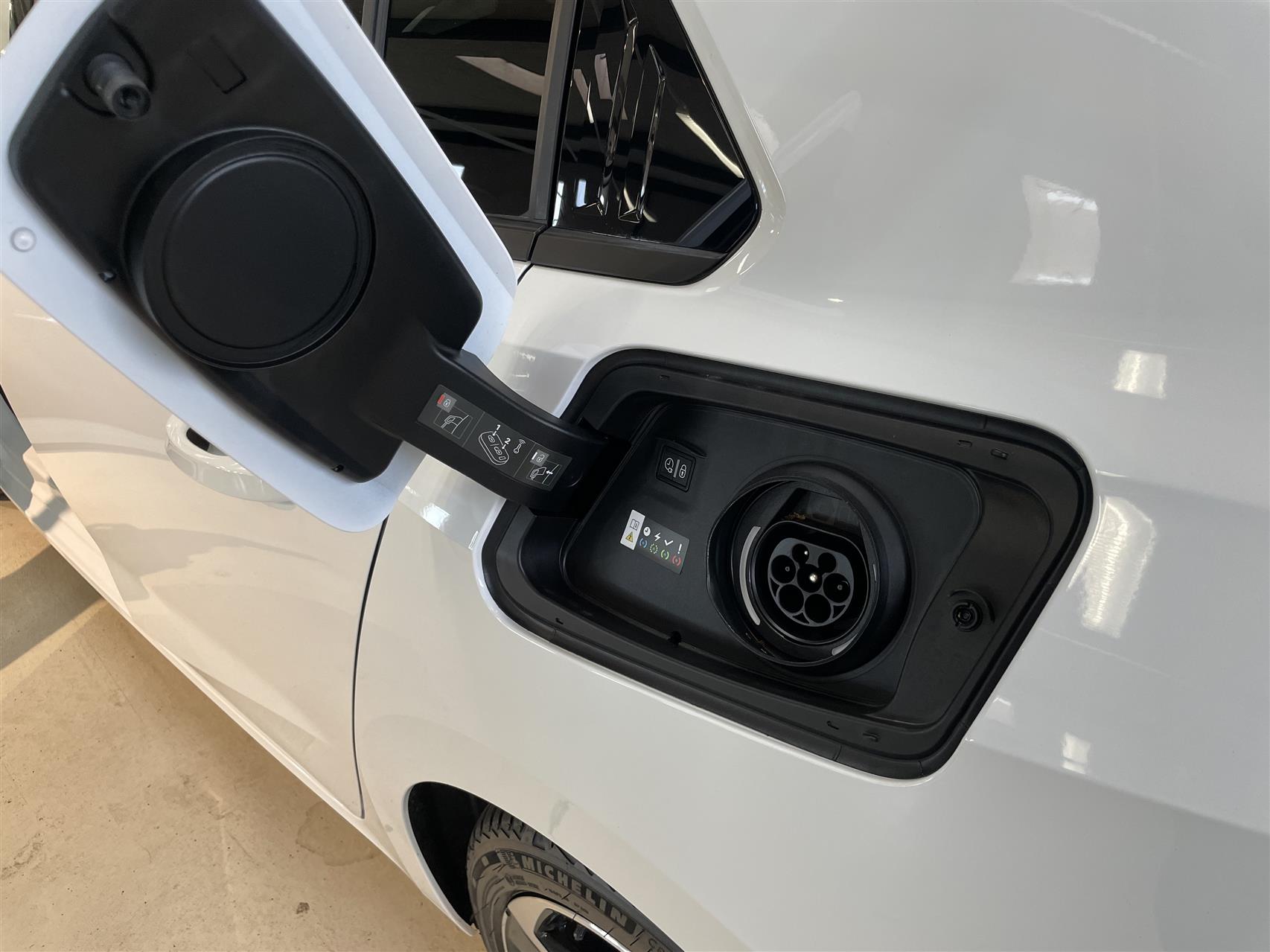 Billede af Opel Astra 1,6 Plugin-hybrid Edition 180HK 5d