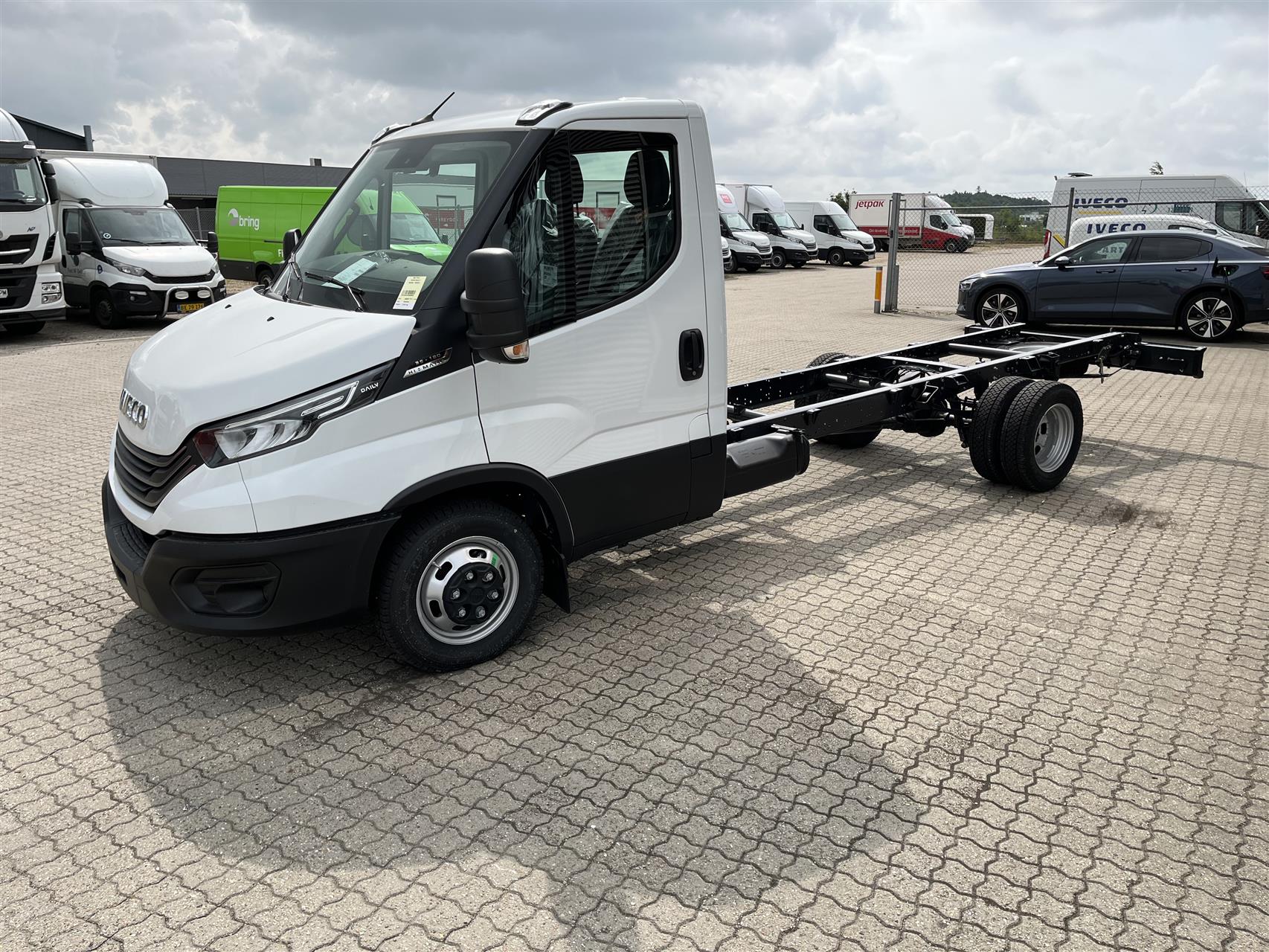 Billede af Iveco Daily 35C18 4100mm 3,0 D 180HK Ladv./Chas. 8g Aut.