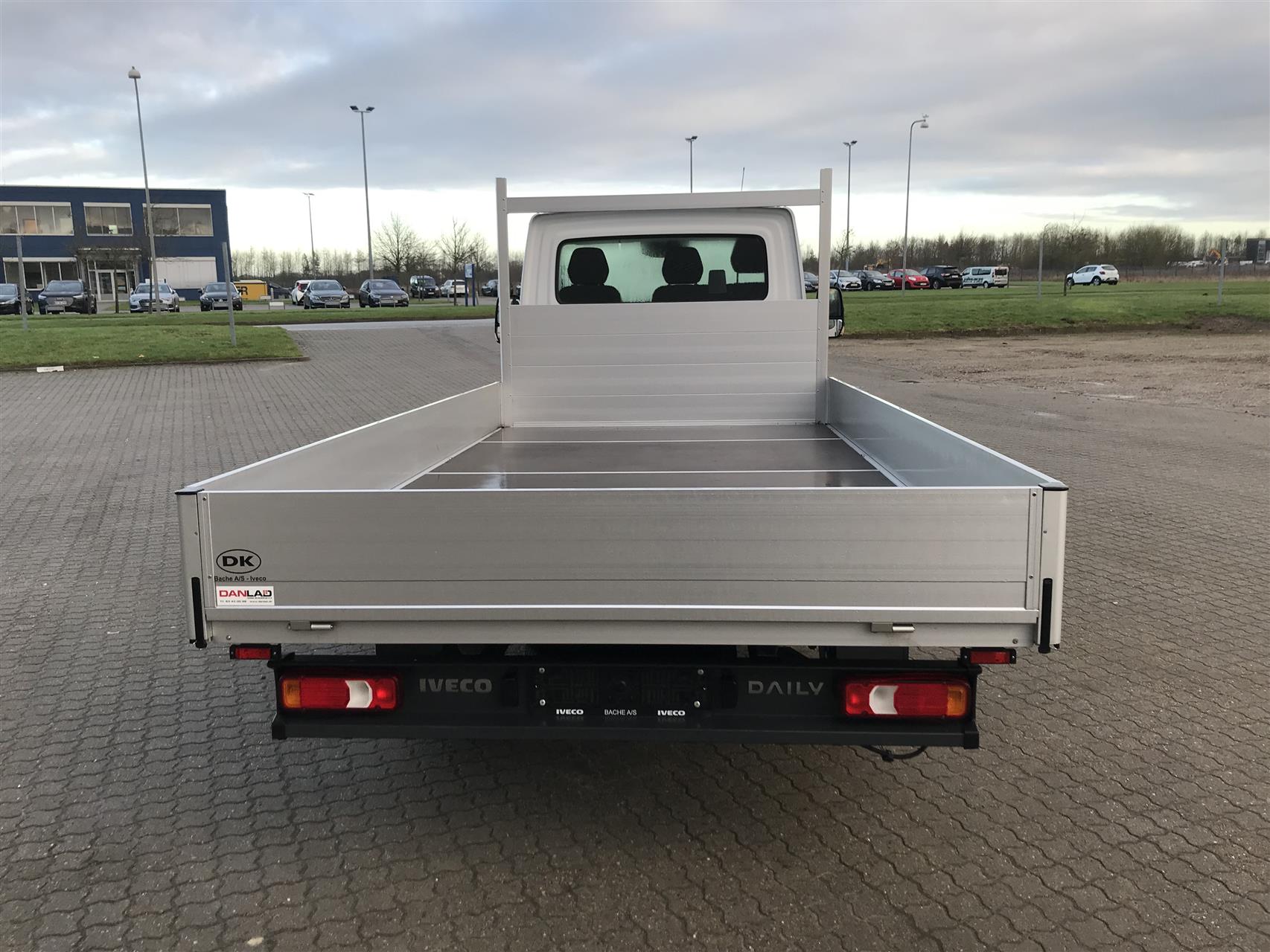 Billede af Iveco Daily 35S18 4100mm 3,0 D 180HK Ladv./Chas. 8g Aut.