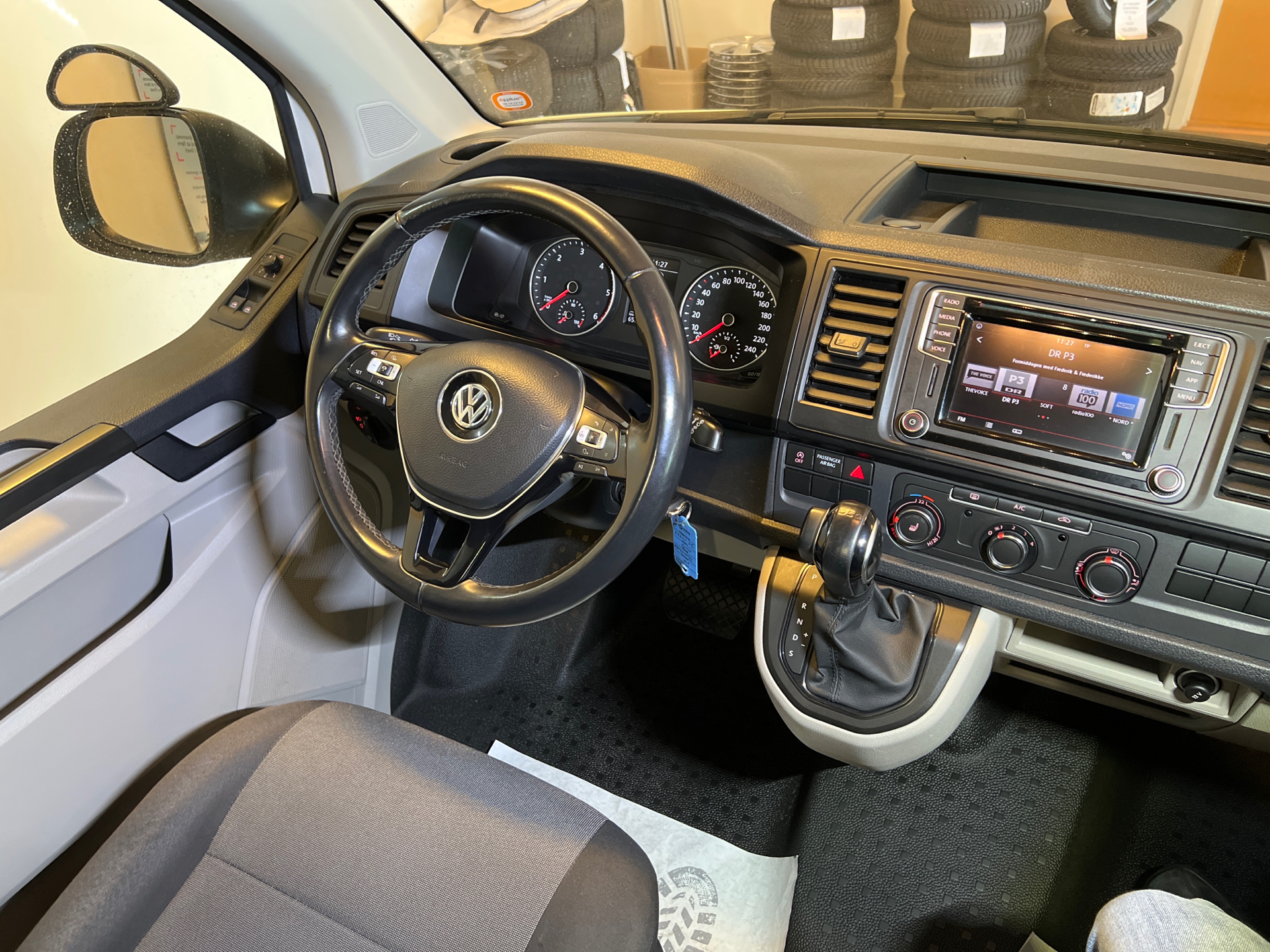 Billede af VW Transporter Kort 2,0 TDI BMT DSG 204HK Van 7g Aut.