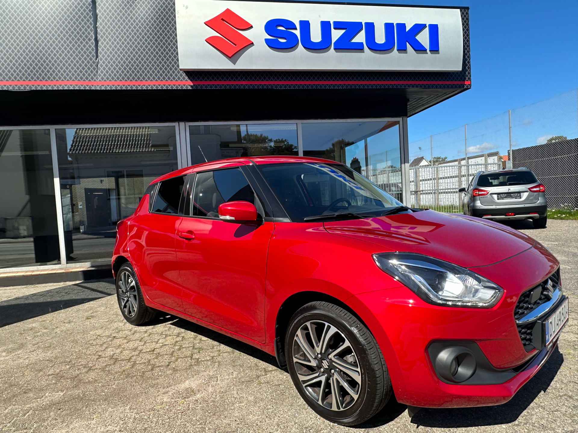 Billede af Suzuki Swift 1,2 Dualjet  Mild hybrid Exclusive AEB CVT 83HK 5d Trinl. Gear