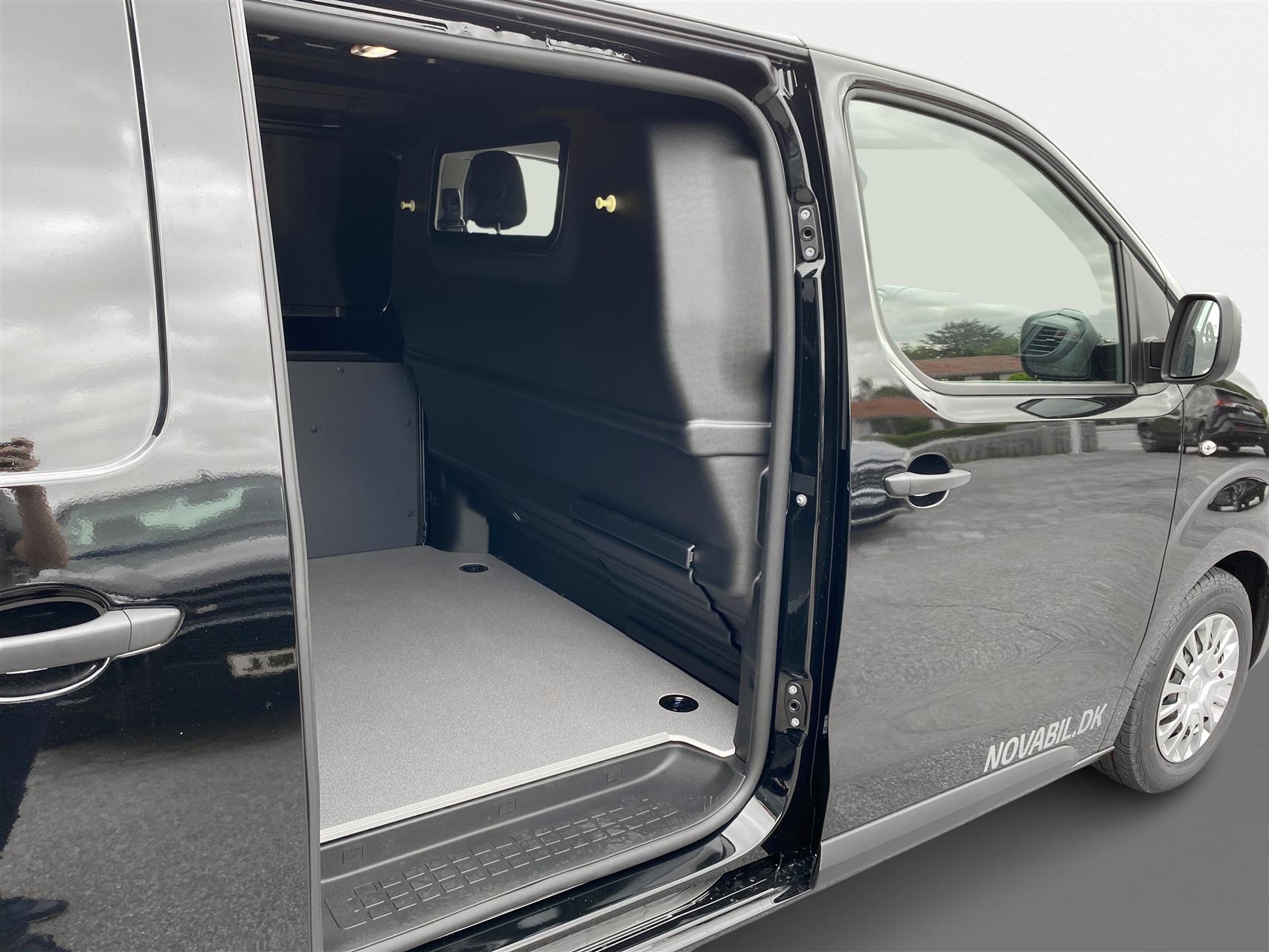 Billede af Toyota Proace Long 2,0 D Comfort Master 144HK Van 6g