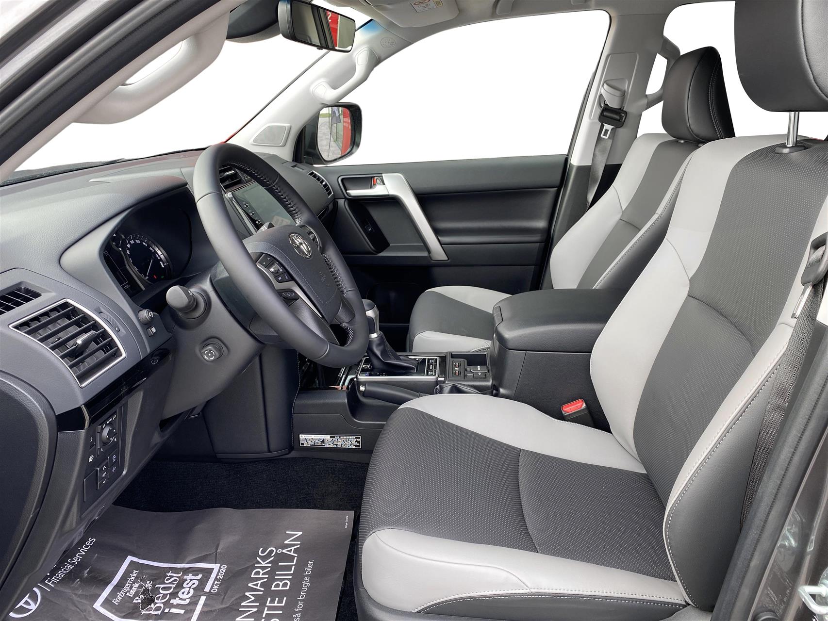 Billede af Toyota Landcruiser 5 pers. 2,8 D-4D T4 4WD 204HK 5d 6g Aut.