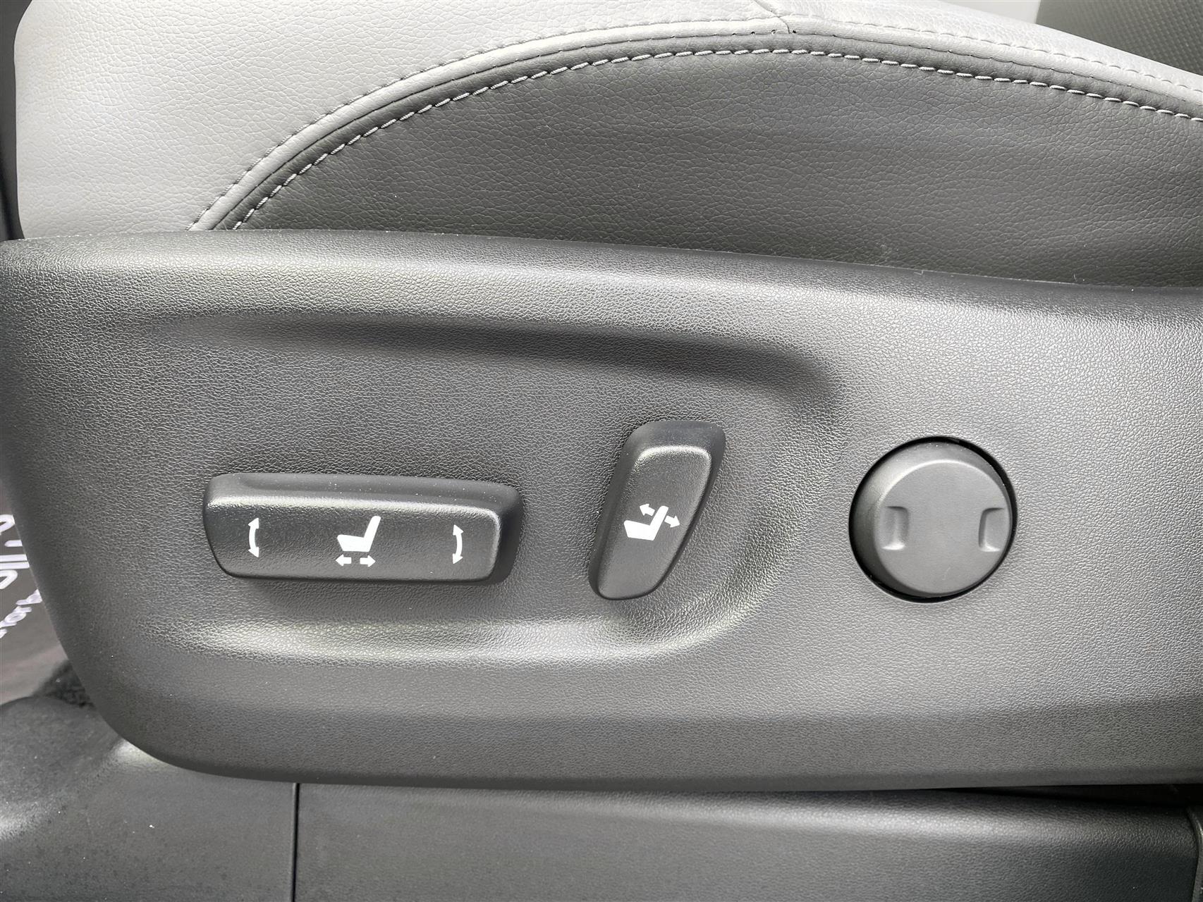 Billede af Toyota Landcruiser 5 pers. 2,8 D-4D T4 4WD 204HK 5d 6g Aut.