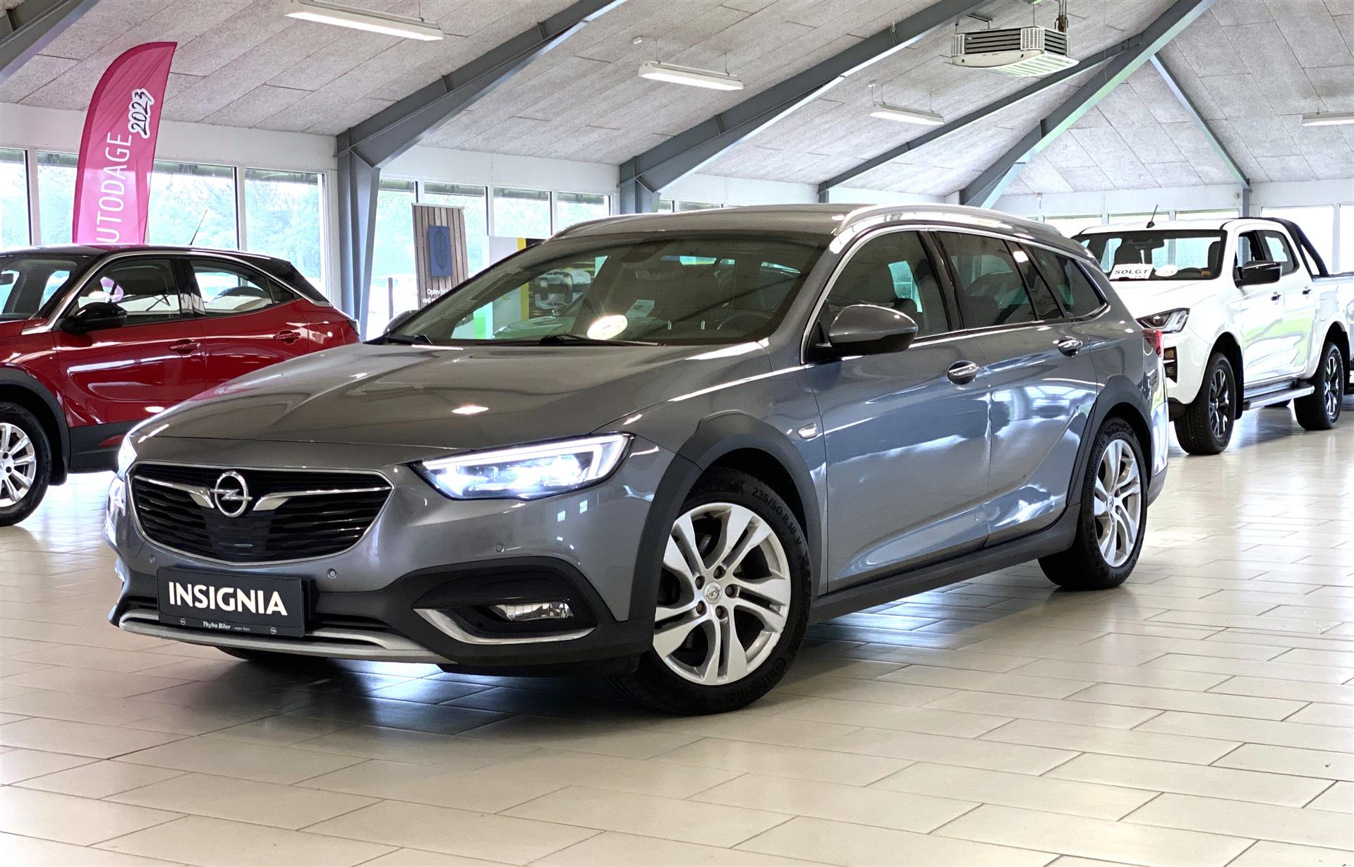 Billede af Opel Insignia Country Tourer 2,0 BiTurbo CDTI 4x4 210HK Stc 8g Aut.
