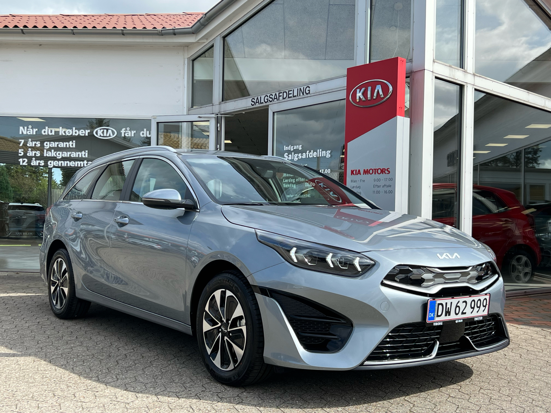 Billede af Kia Ceed SW 1,6 GDI PHEV  Plugin-hybrid Prestige DCT 141HK Stc 6g Aut.