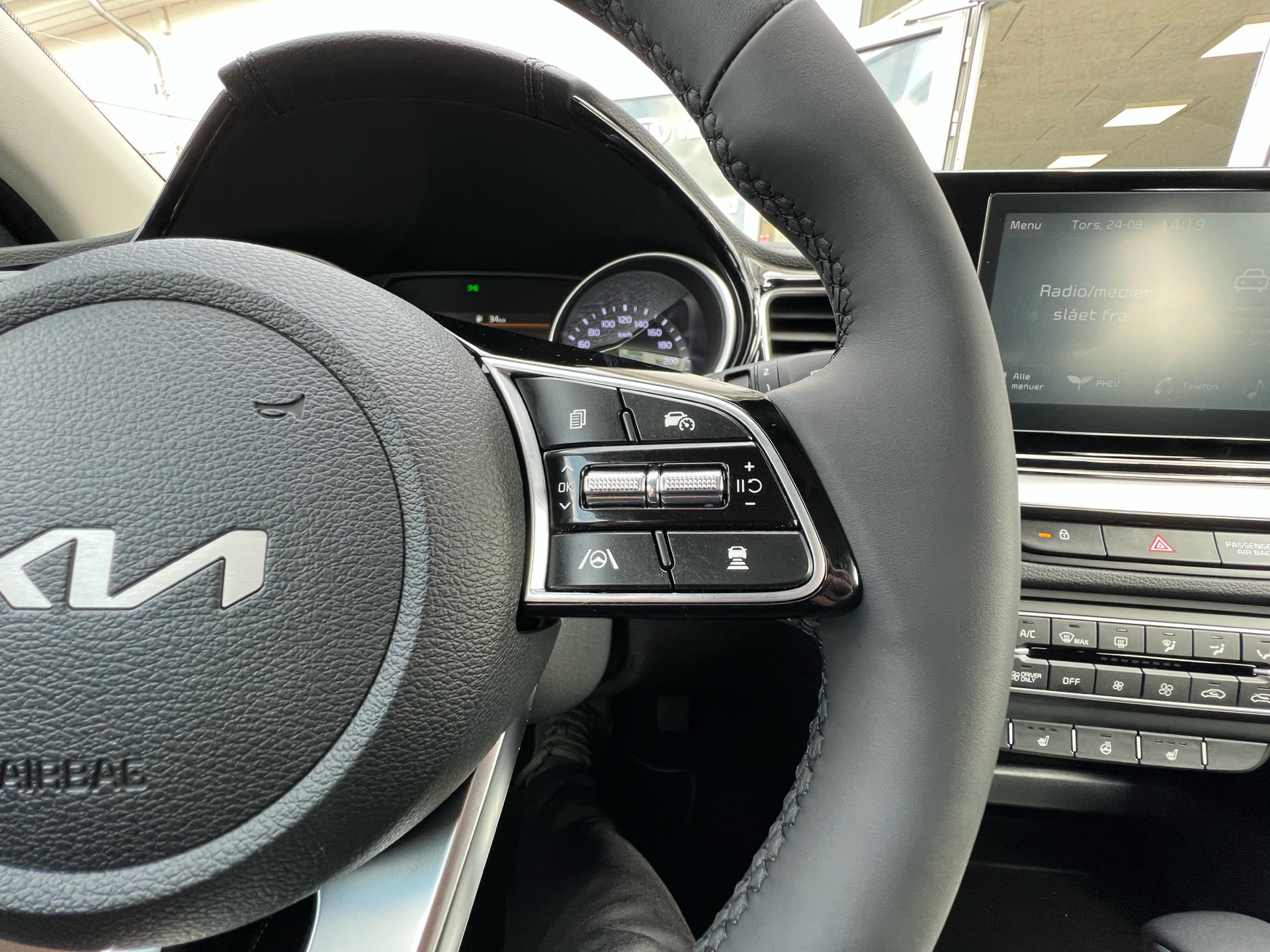 Billede af Kia Ceed SW 1,6 GDI PHEV  Plugin-hybrid Prestige DCT 141HK Stc 6g Aut.