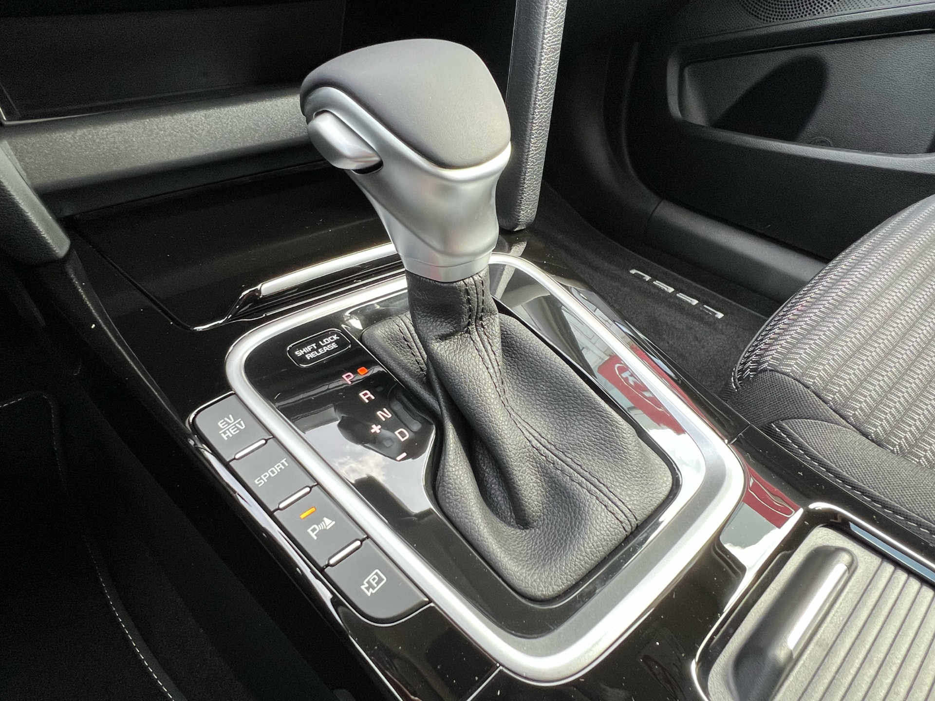 Billede af Kia Ceed SW 1,6 GDI PHEV  Plugin-hybrid Prestige DCT 141HK Stc 6g Aut.