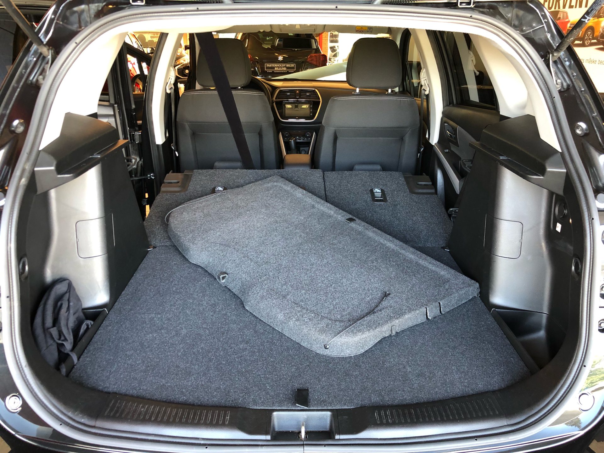 Billede af Suzuki S-Cross 1,0 Boosterjet Active 112HK 5d
