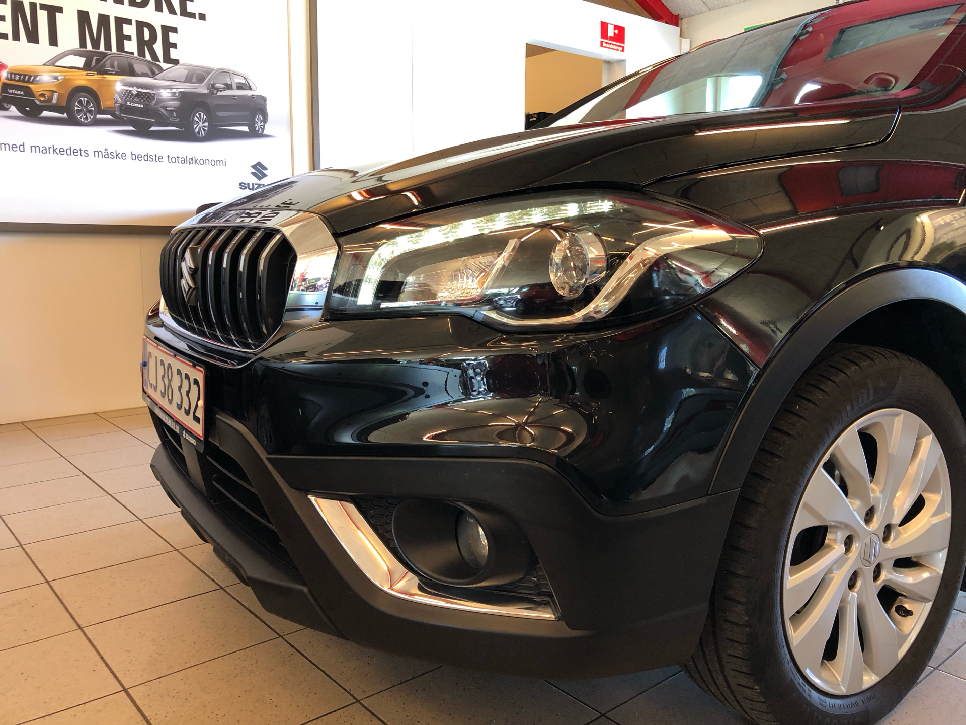Billede af Suzuki S-Cross 1,0 Boosterjet Active 112HK 5d
