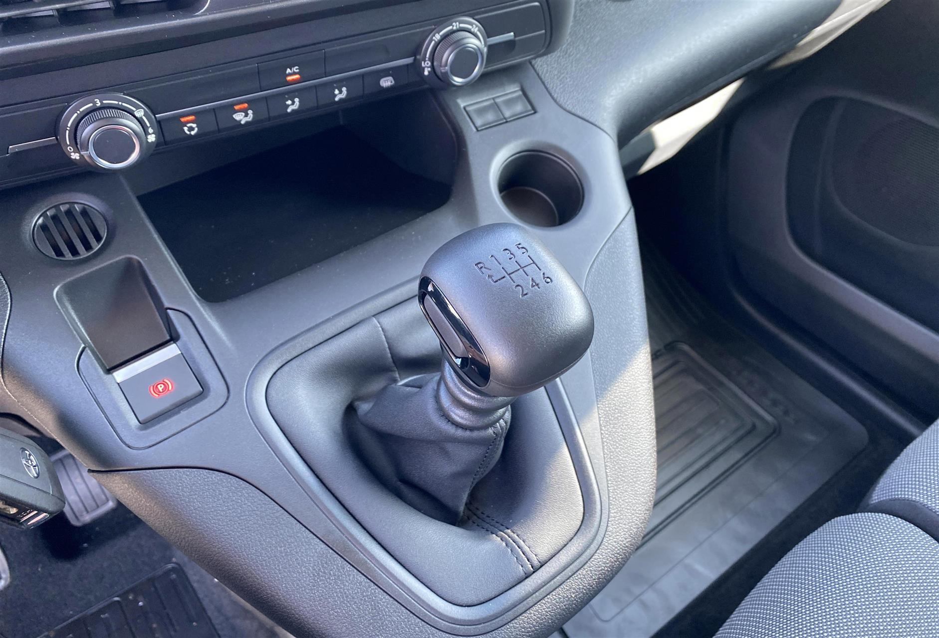 Billede af Toyota Proace City 1.5 diesel 102hp Medium/En skydedør Comfort