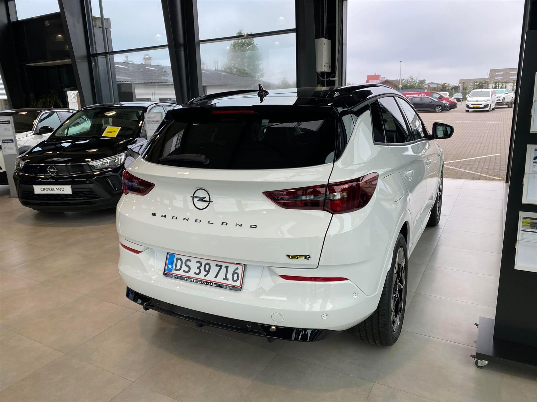 Billede af Opel Grandland 1,6 PHEV  Plugin-hybrid GSE AWD 300HK 5d 8g Aut.