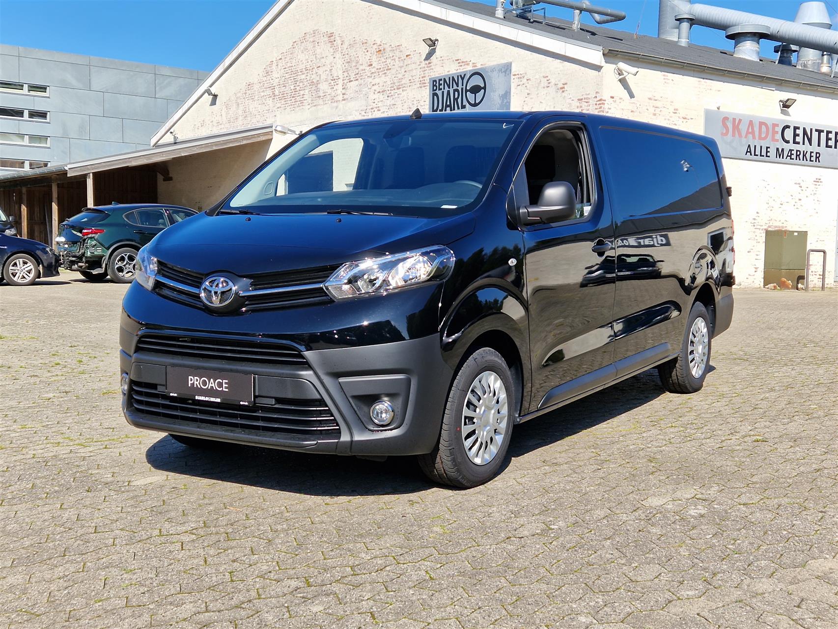 Billede af Toyota Proace Long 2,0 D Comfort Master 144HK Van 8g Aut.