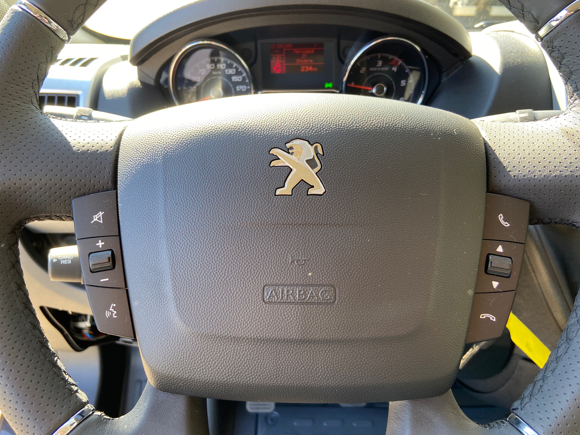 Billede af Peugeot Boxer 333 L2H2 2,2 BlueHDi Premium 140HK Van 6g