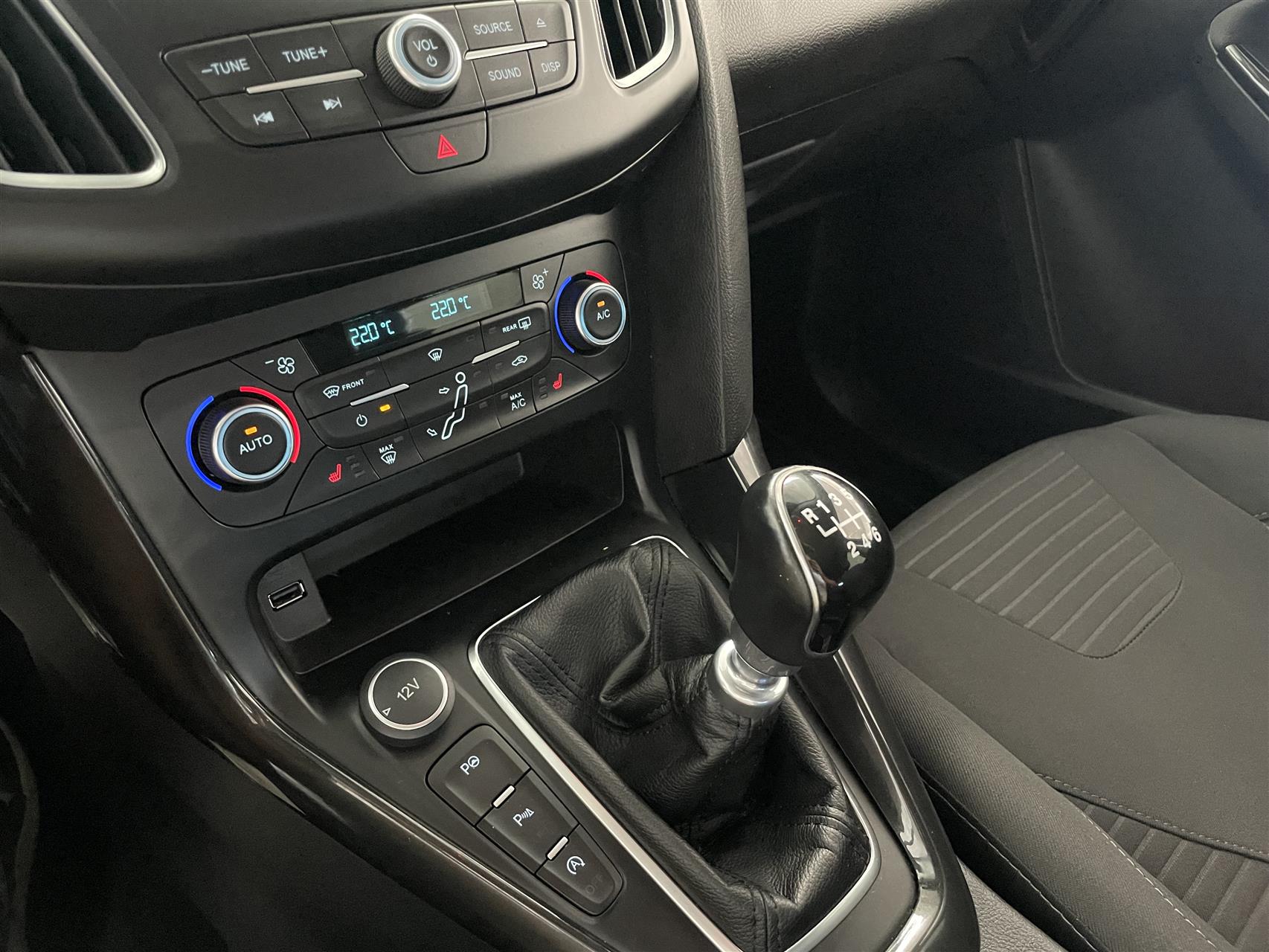 Billede af Ford Focus 1,0 EcoBoost Titanium Fun 125HK Stc 6g