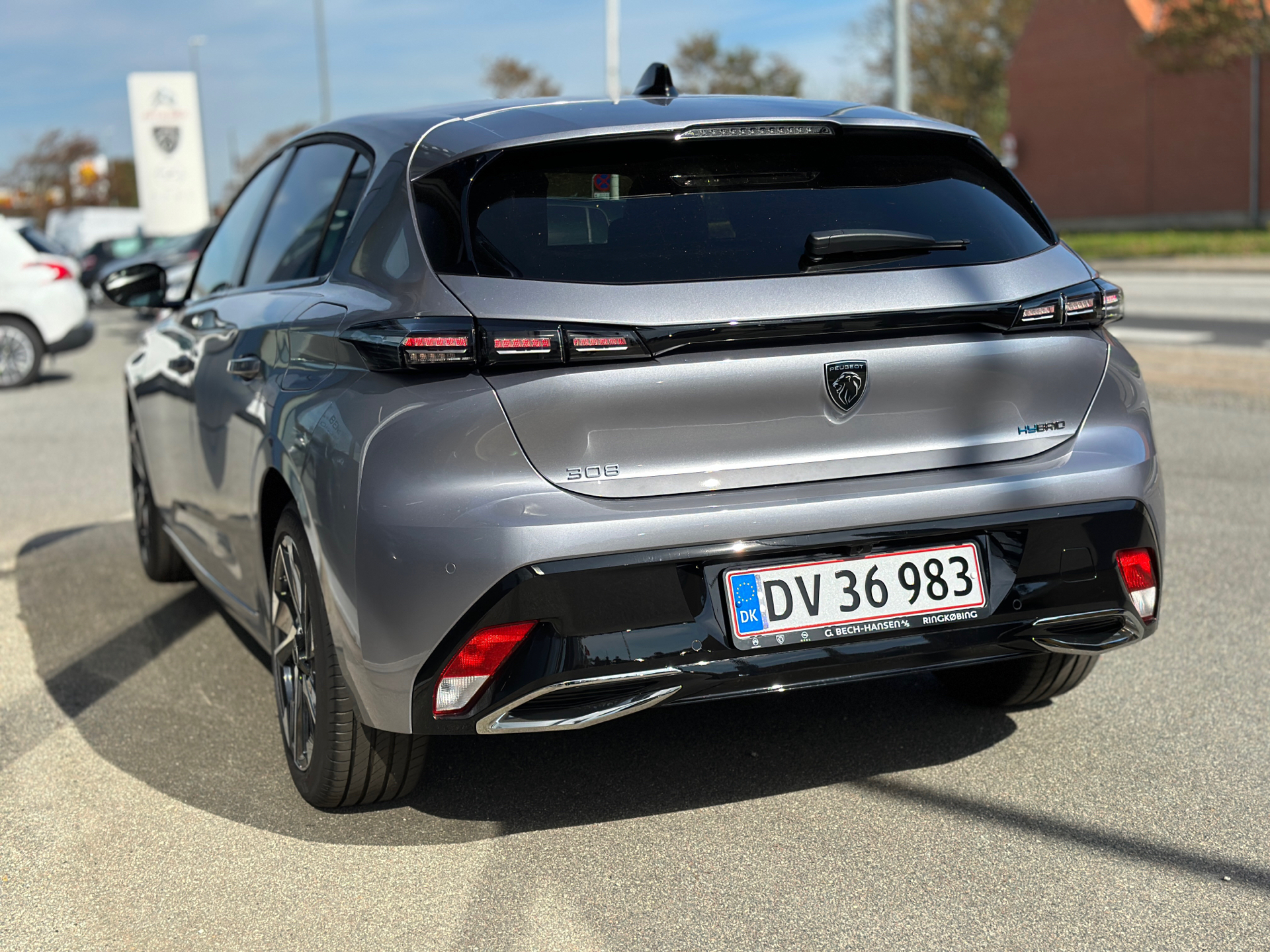 Billede af Peugeot 308 1,6 Plugin-hybrid First Selection Plus EAT8 180HK 5d 8g Aut.