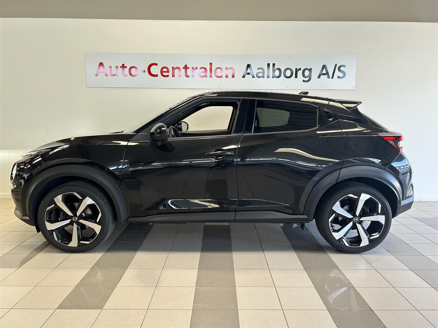 Billede af Nissan Juke 1,0 Dig-T Tekna DCT 117HK 5d 7g Aut.