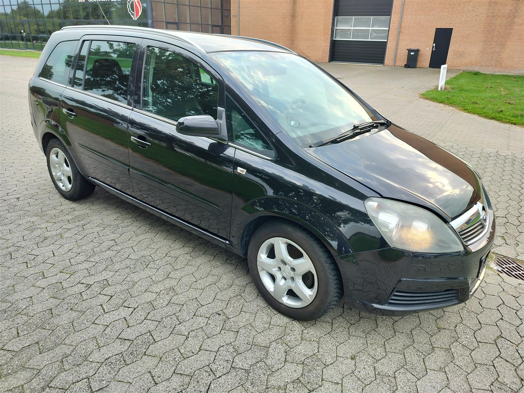 Billede af Opel Zafira 1,8 16V Enjoy 140HK