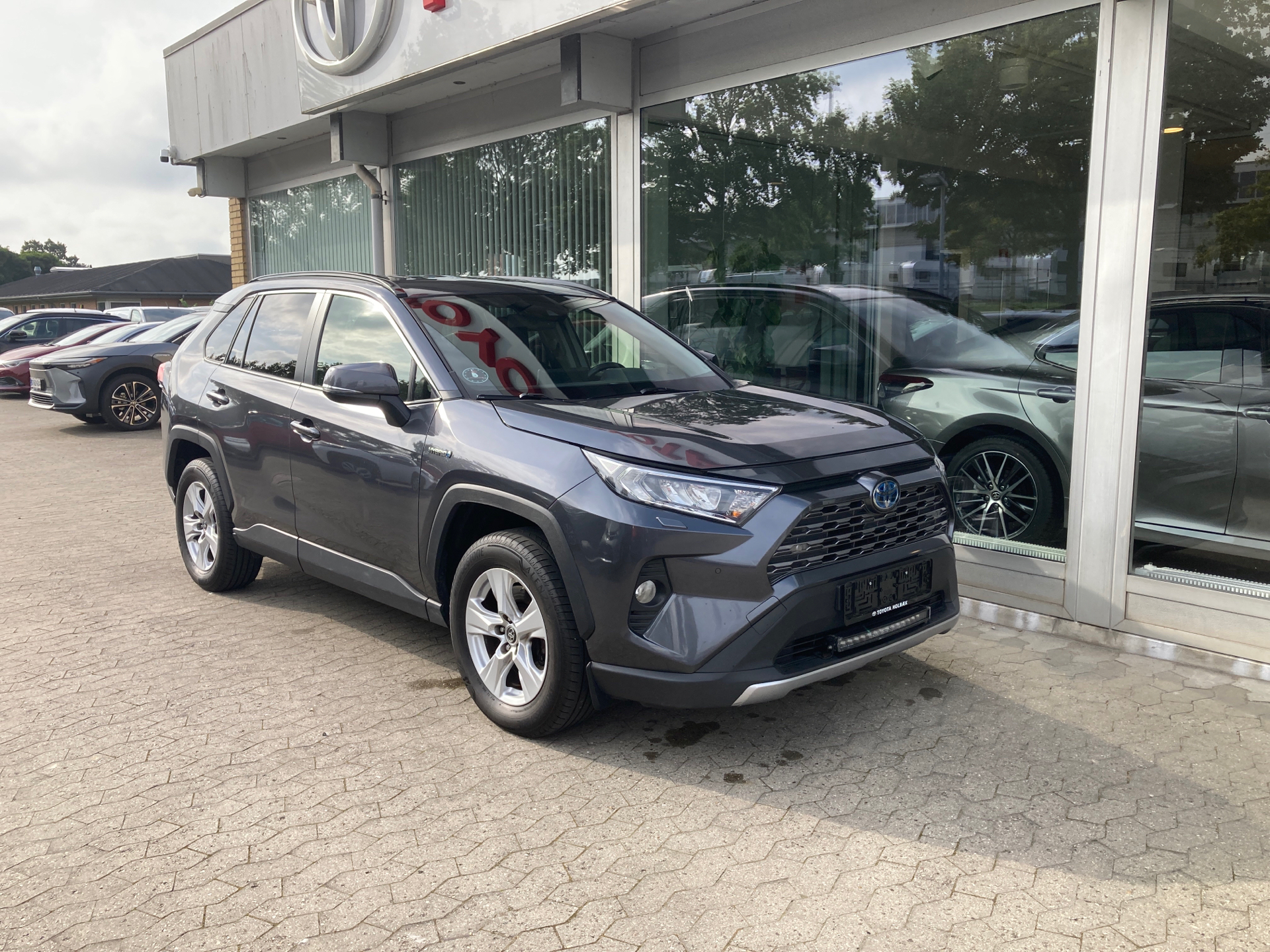 Billede af Toyota RAV4 2,5 Hybrid H3 AWD 218HK Van 6g Aut.