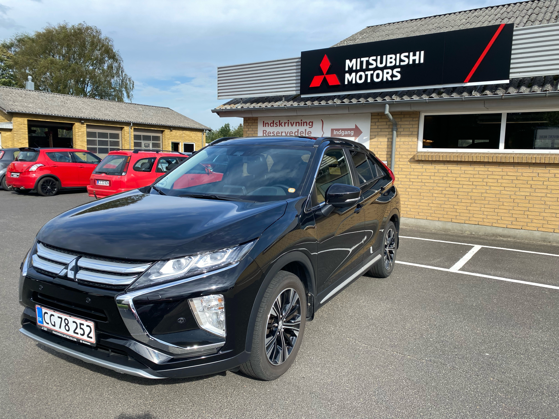 Billede af Mitsubishi Eclipse Cross 1,5 T-Mivec Intense+ CVT 163HK 5d 8g Aut.