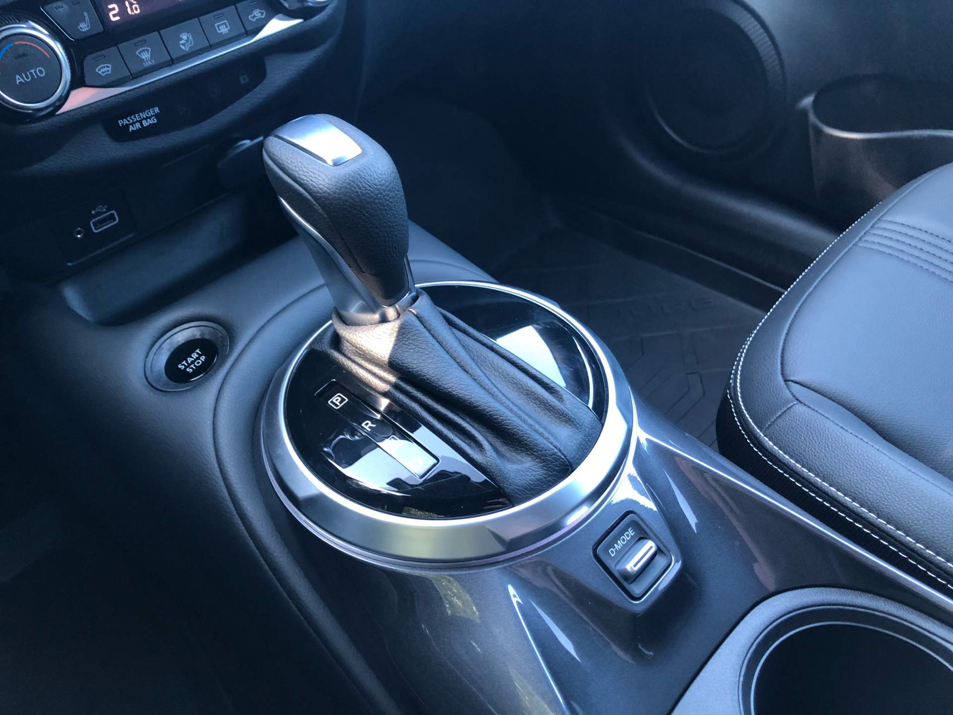 Billede af Nissan Juke 1,0 Dig-T Tekna DCT 114HK 5d 7g Aut.