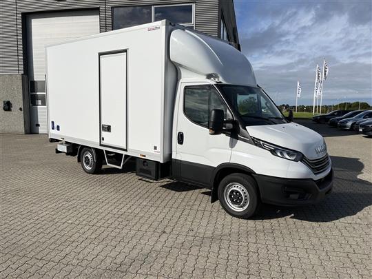 Iveco Daily 35S18 4100mm 3,0 D m/Alukasse med lift 180HK Ladv./Chas. 8g Aut.