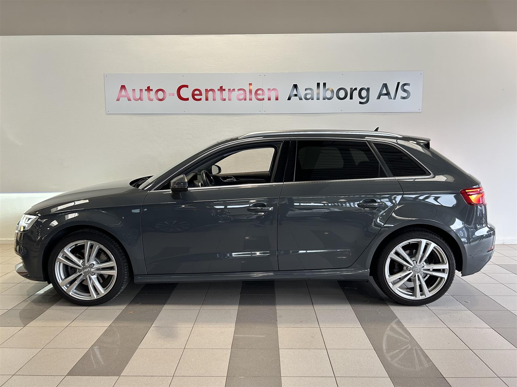 Billede af Audi A3 Sportback 1,4 40 TFSI e  Plugin-hybrid S Tronic 204HK 5d 6g Aut.