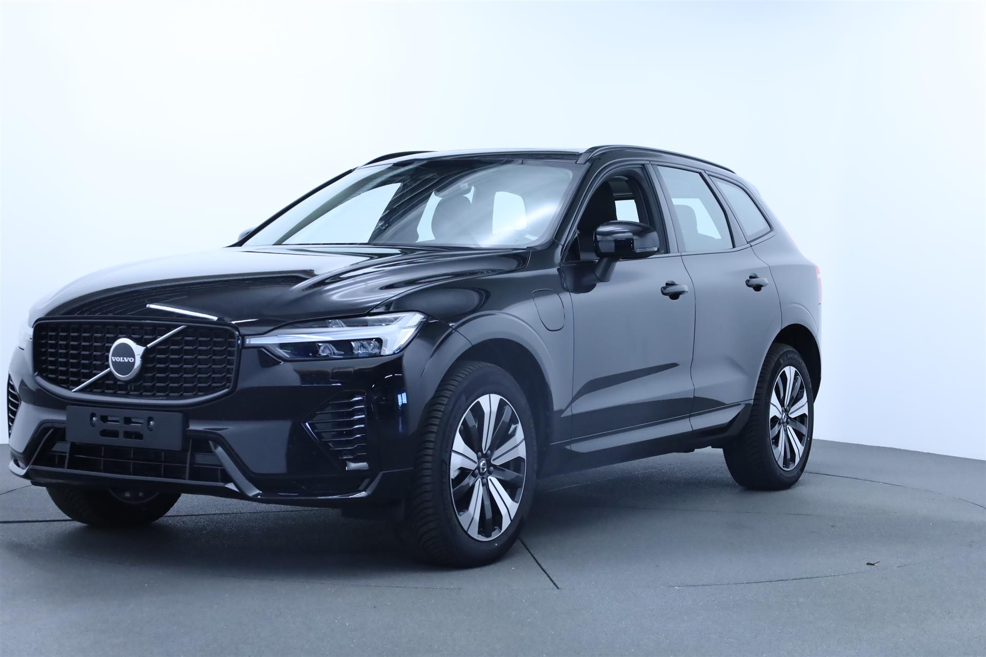 Billede af Volvo XC60 2,0 T8 Recharge  Plugin-hybrid Plus AWD 455HK 5d 8g Aut.