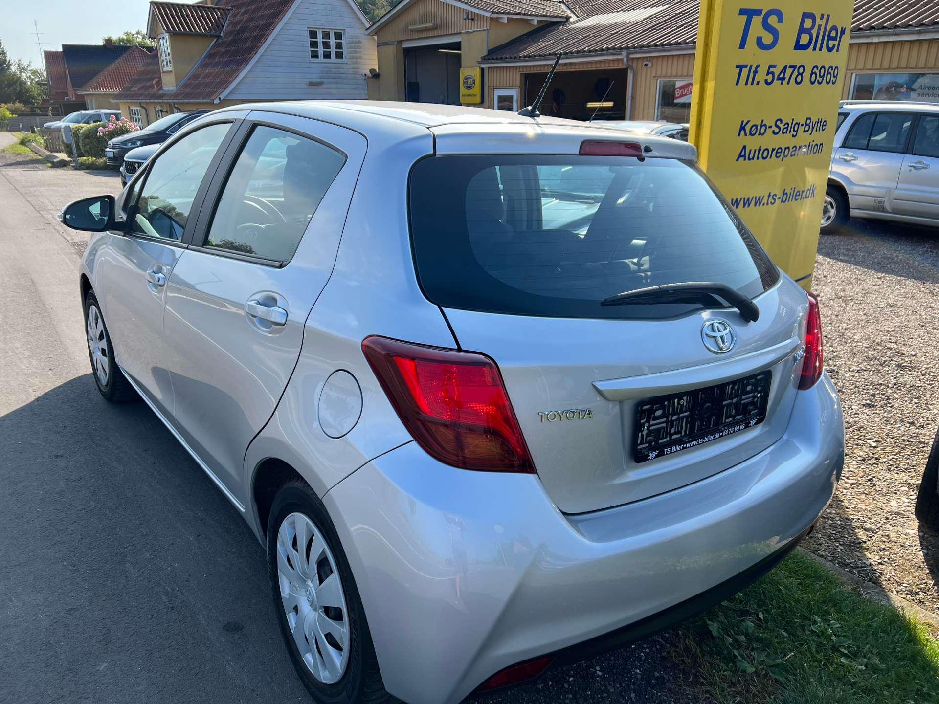 Billede af Toyota Yaris 1,0 VVT-I T2 69HK 5d