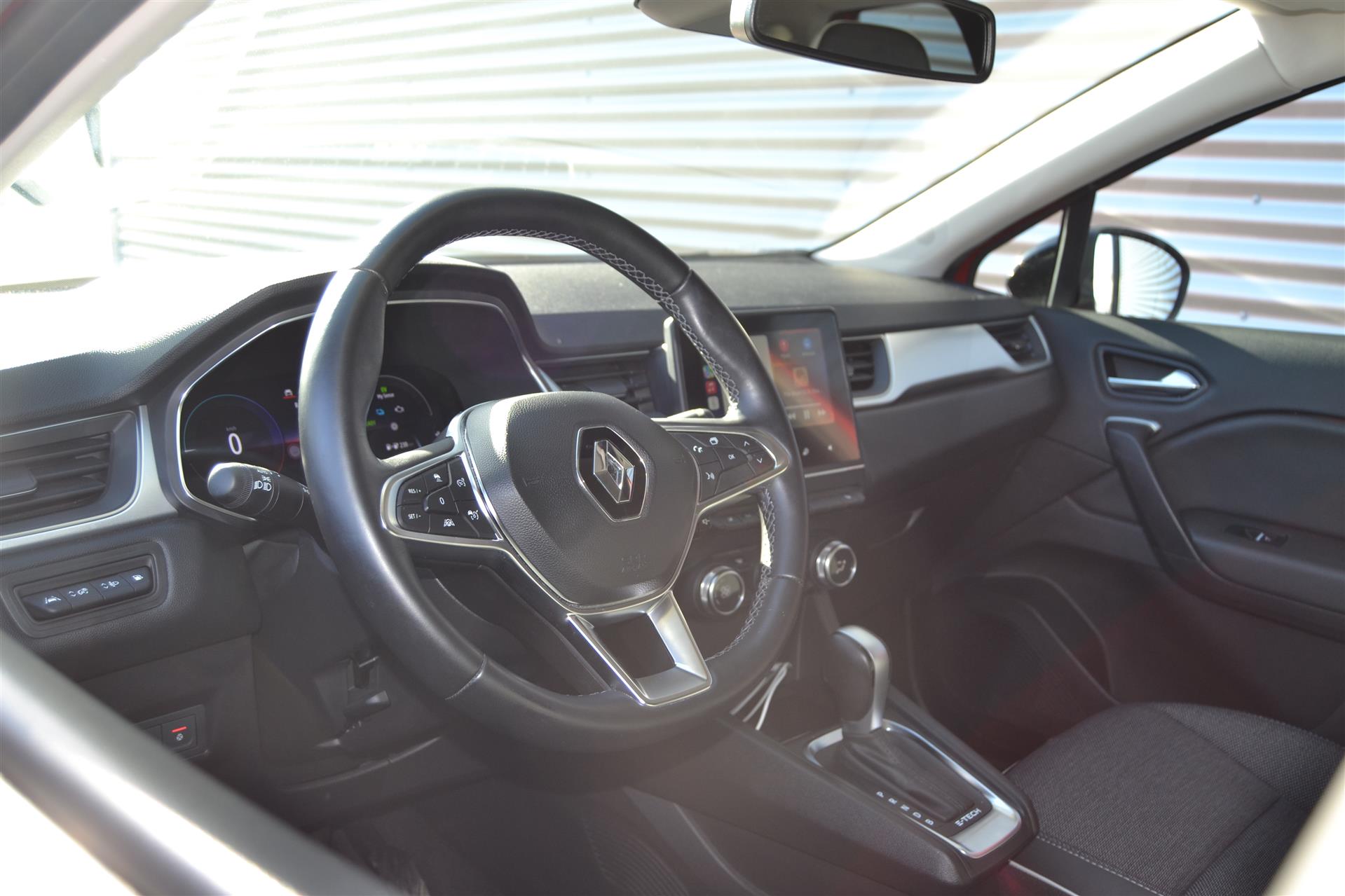 Renault Captur 1,6 E-TECH  Plugin-hybrid Intens 160HK 5d Aut.