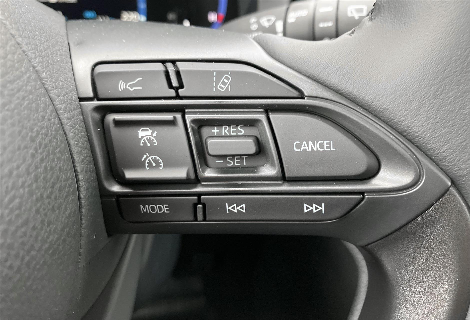 Billede af Toyota Yaris Cross 1,5 Hybrid Style 116HK Van Trinl. Gear