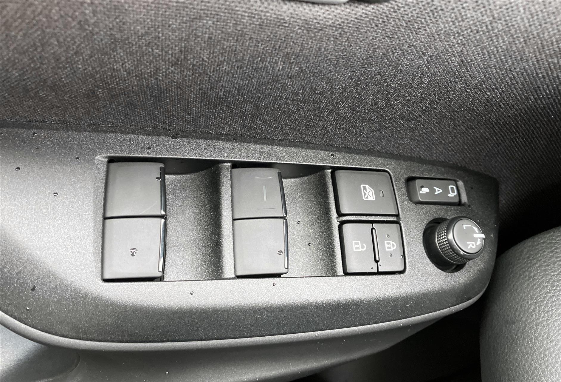 Billede af Toyota Yaris Cross 1,5 Hybrid Style 116HK Van Trinl. Gear