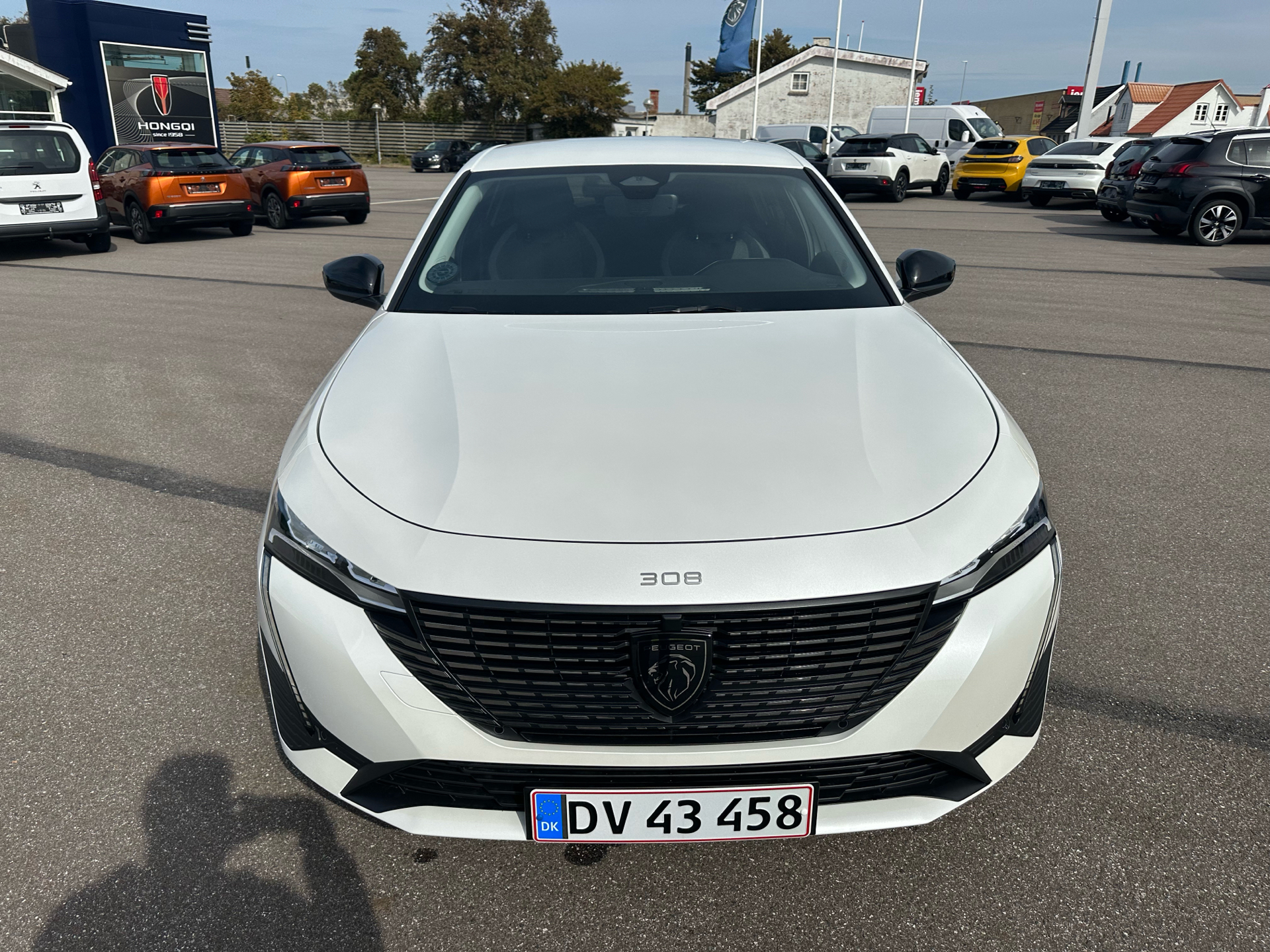 Billede af Peugeot 308 1,6 Plugin-hybrid First Selection EAT8 180HK 5d 8g Aut.