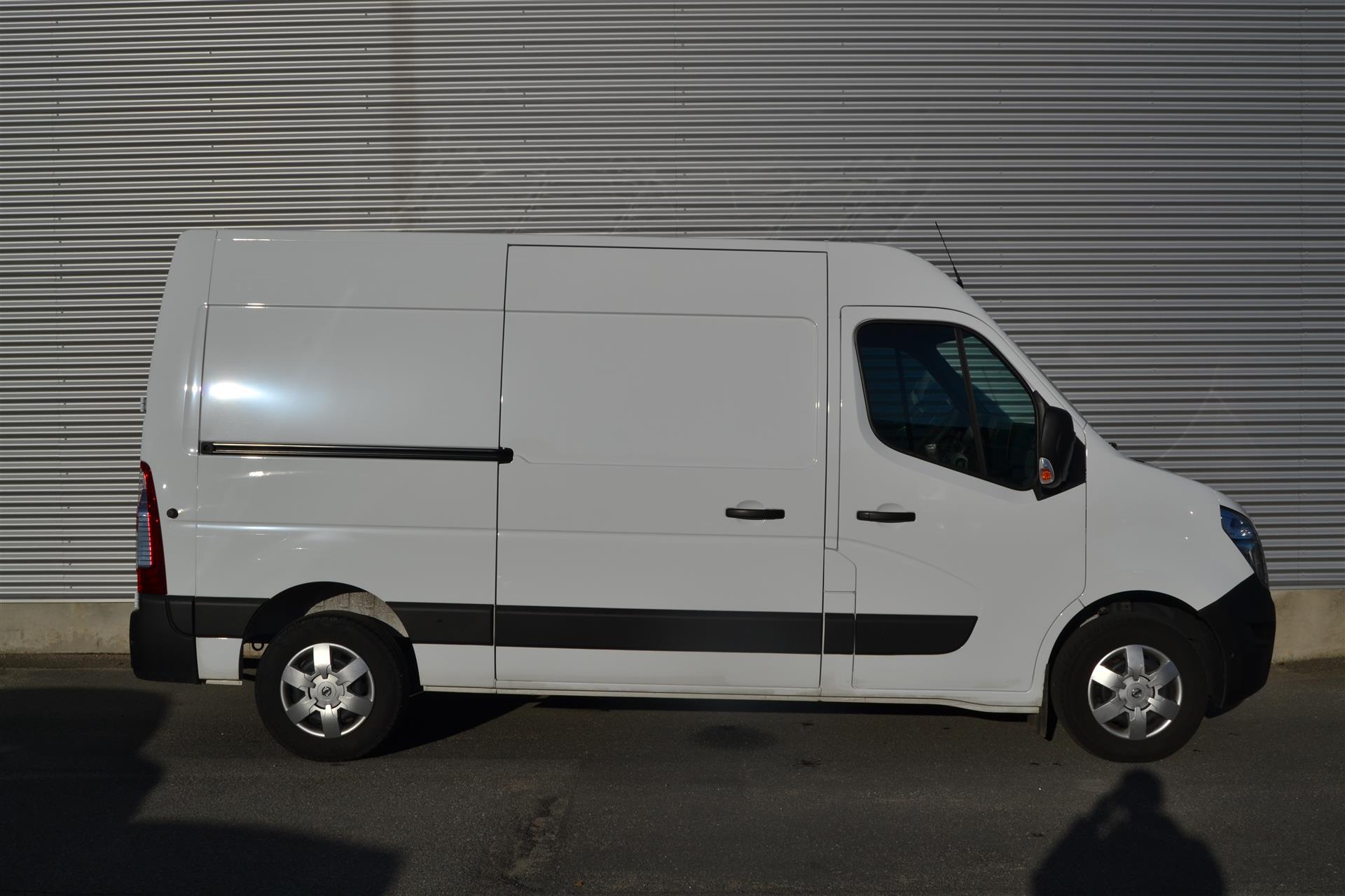 Billede af Nissan Interstar L2H2 2,3 DCi Tekna 150HK Van 6g