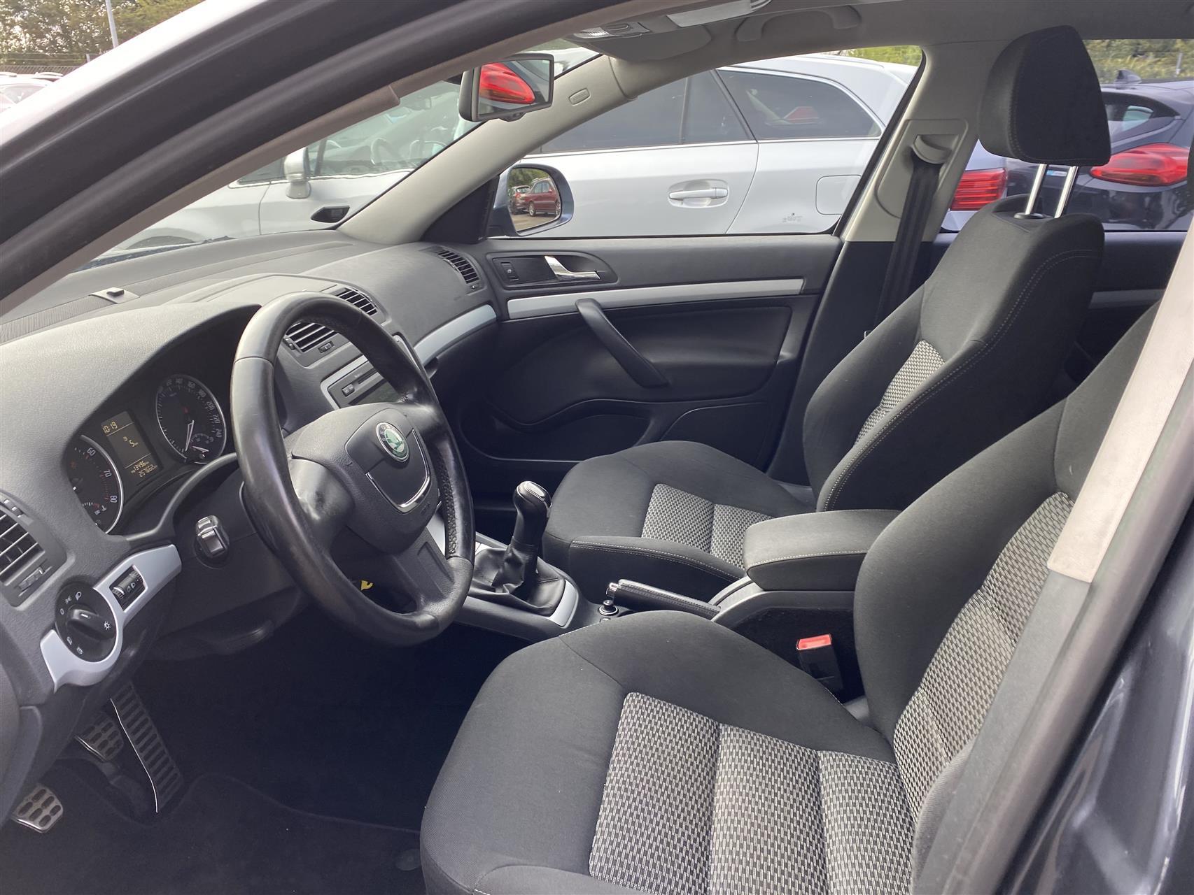 Billede af Skoda Octavia Combi 1,2 TSI Ambiente 105HK Stc 6g