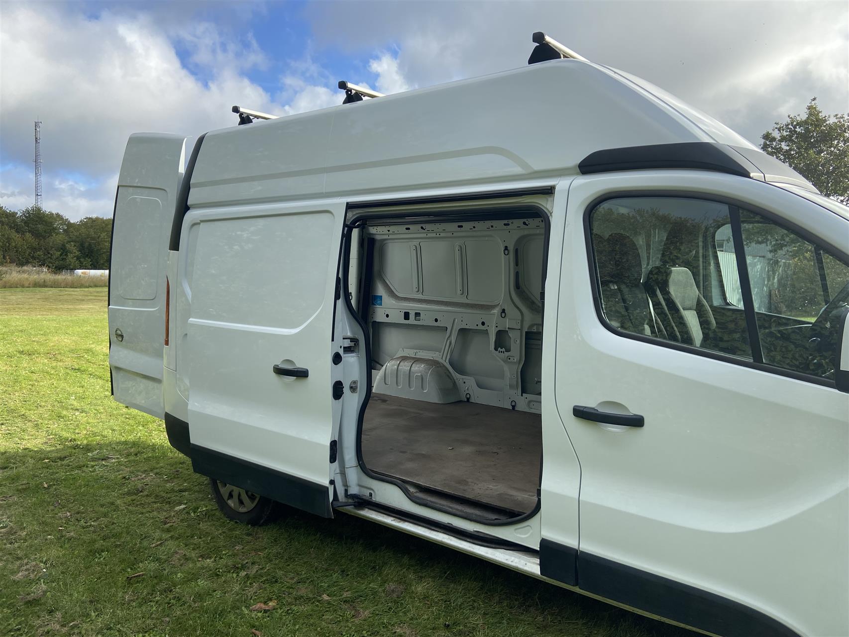 Billede af Nissan NV 300 L2H2 1,6 DCi Comfort 125HK Van 6g