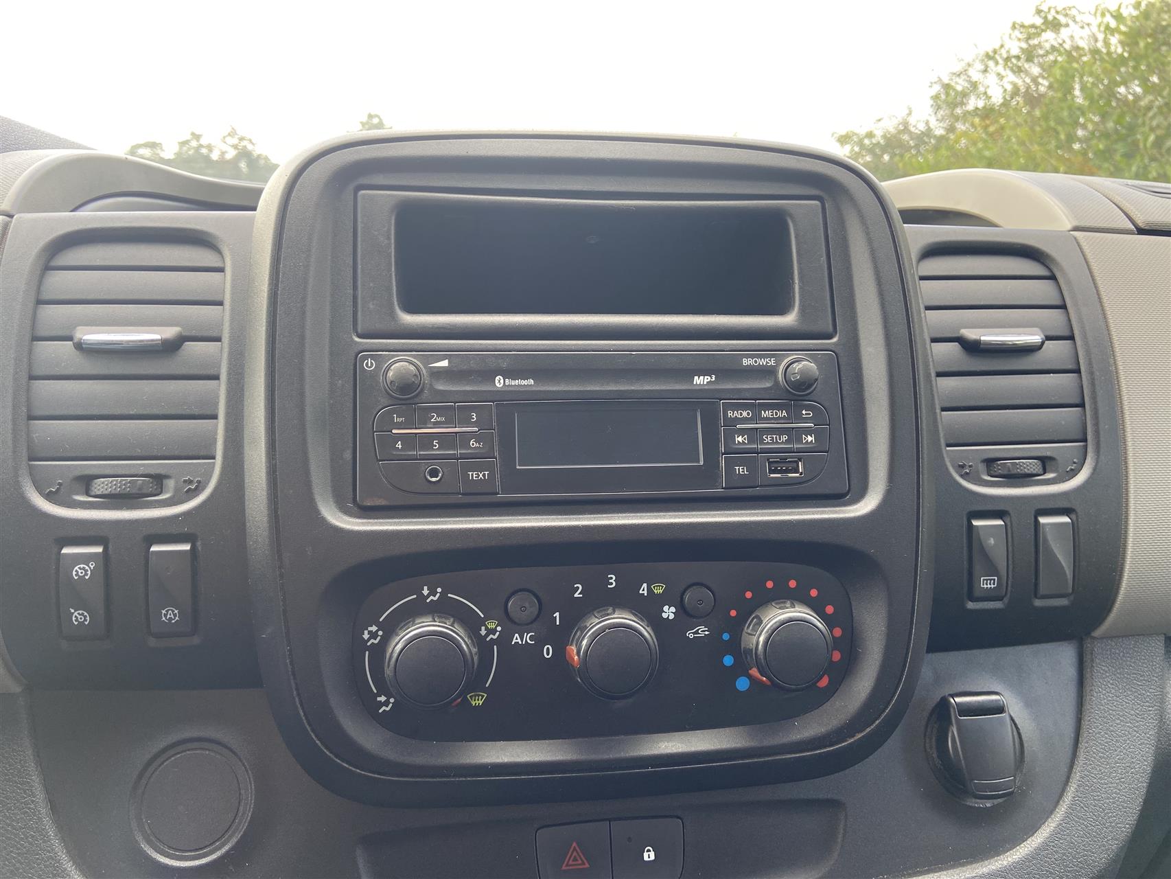 Billede af Nissan NV 300 L2H2 1,6 DCi Comfort 125HK Van 6g