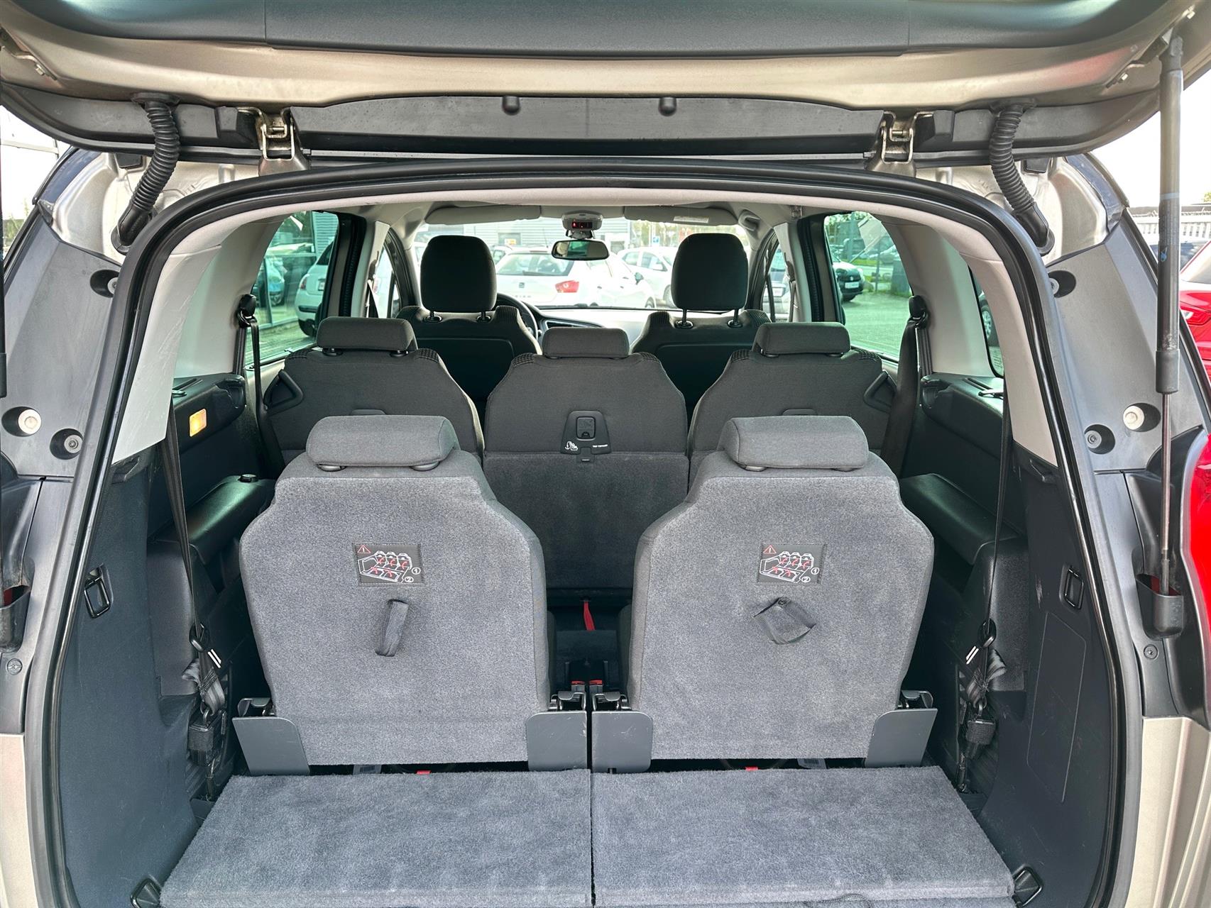 Billede af Peugeot 5008 1,2 e-THP Style 130HK
