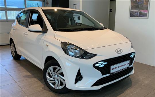 Hyundai i10 1,0 Essential 67HK 5d