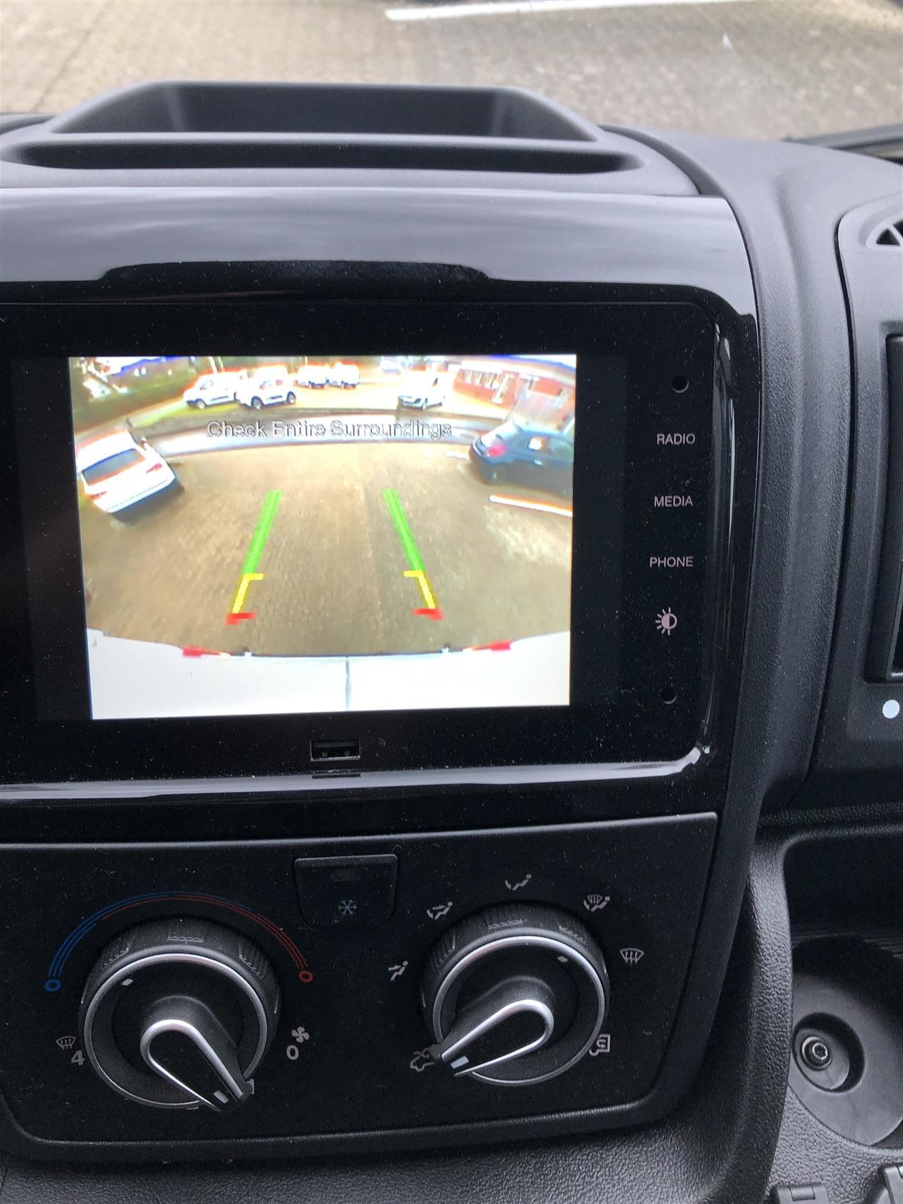 Billede af Citroën Jumper 33 L3H2 2,2 Blue HDi Flexline 140HK Van 6g