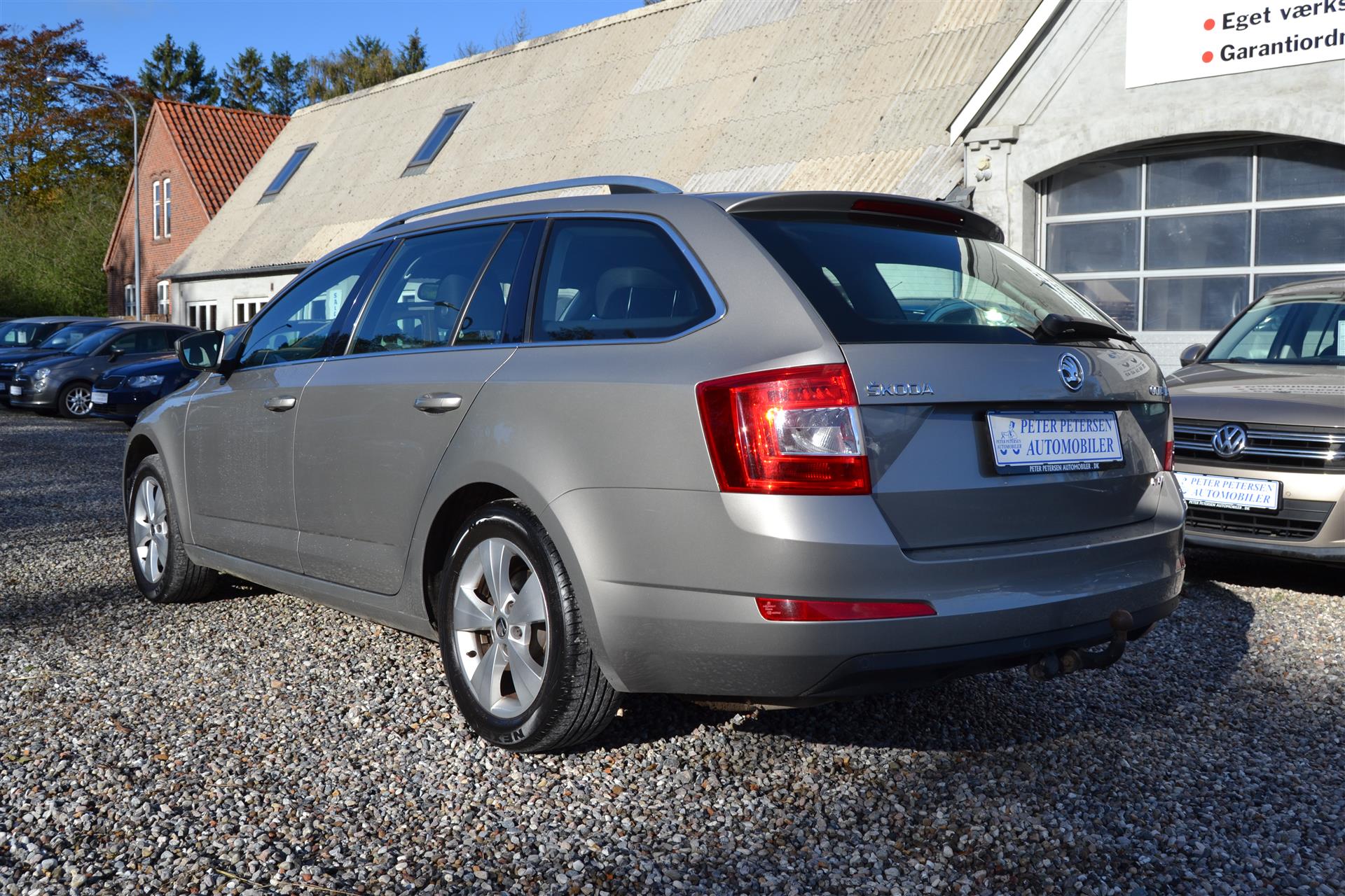 Billede af Skoda Octavia Combi 1,6 TDI Common Rail DPF Ambition 4x4 105HK Stc